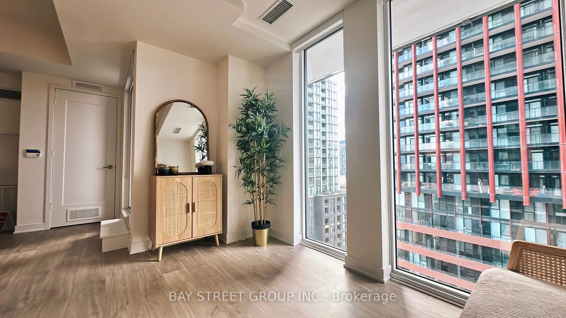 Photo 8 of Unit 1273, 135 Lower Sherbourne Street, Toronto, Waterfront Communities — HOMEH