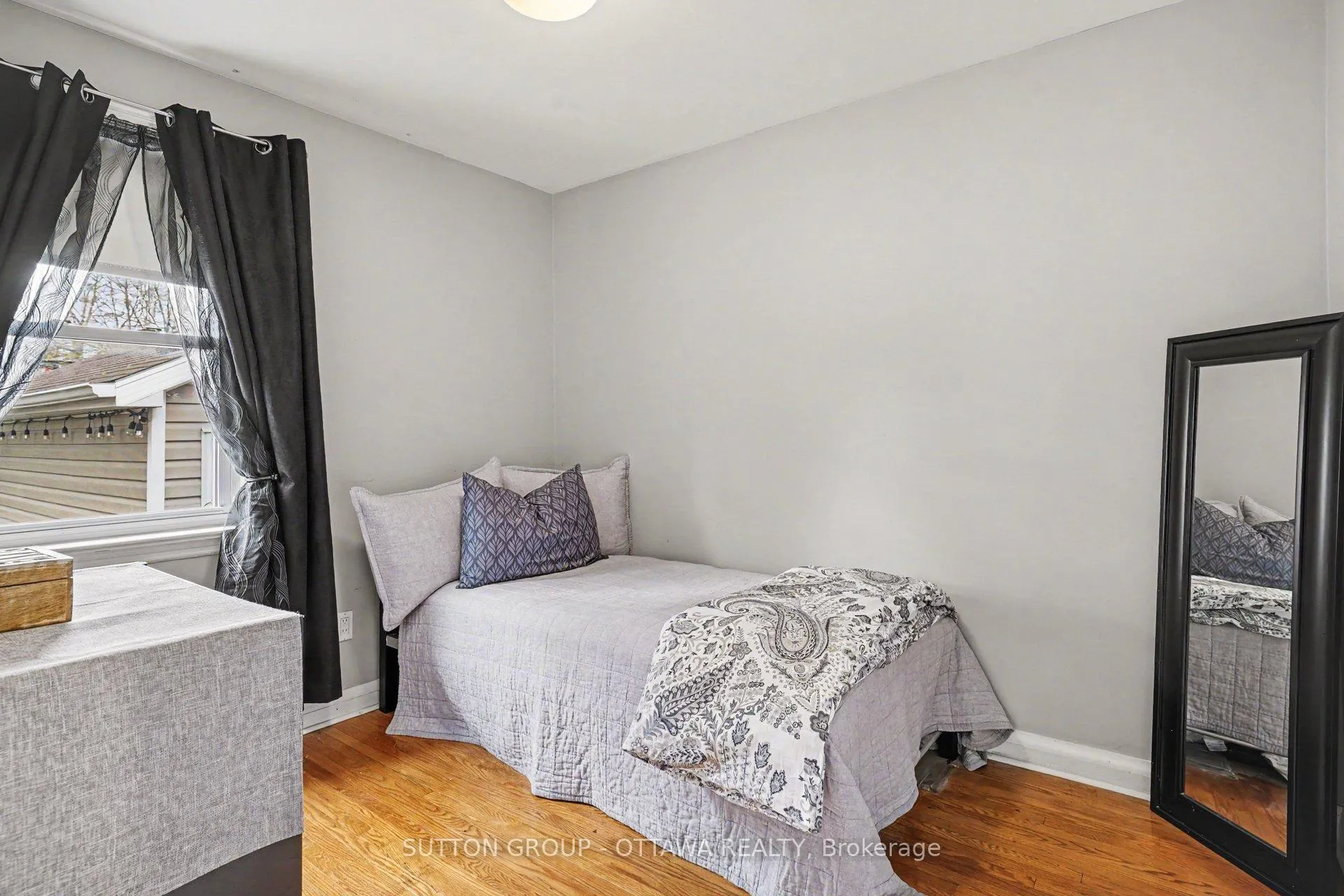 Photo 10 of 323 Wilson Road S, Oshawa, Donevan — HOMEH