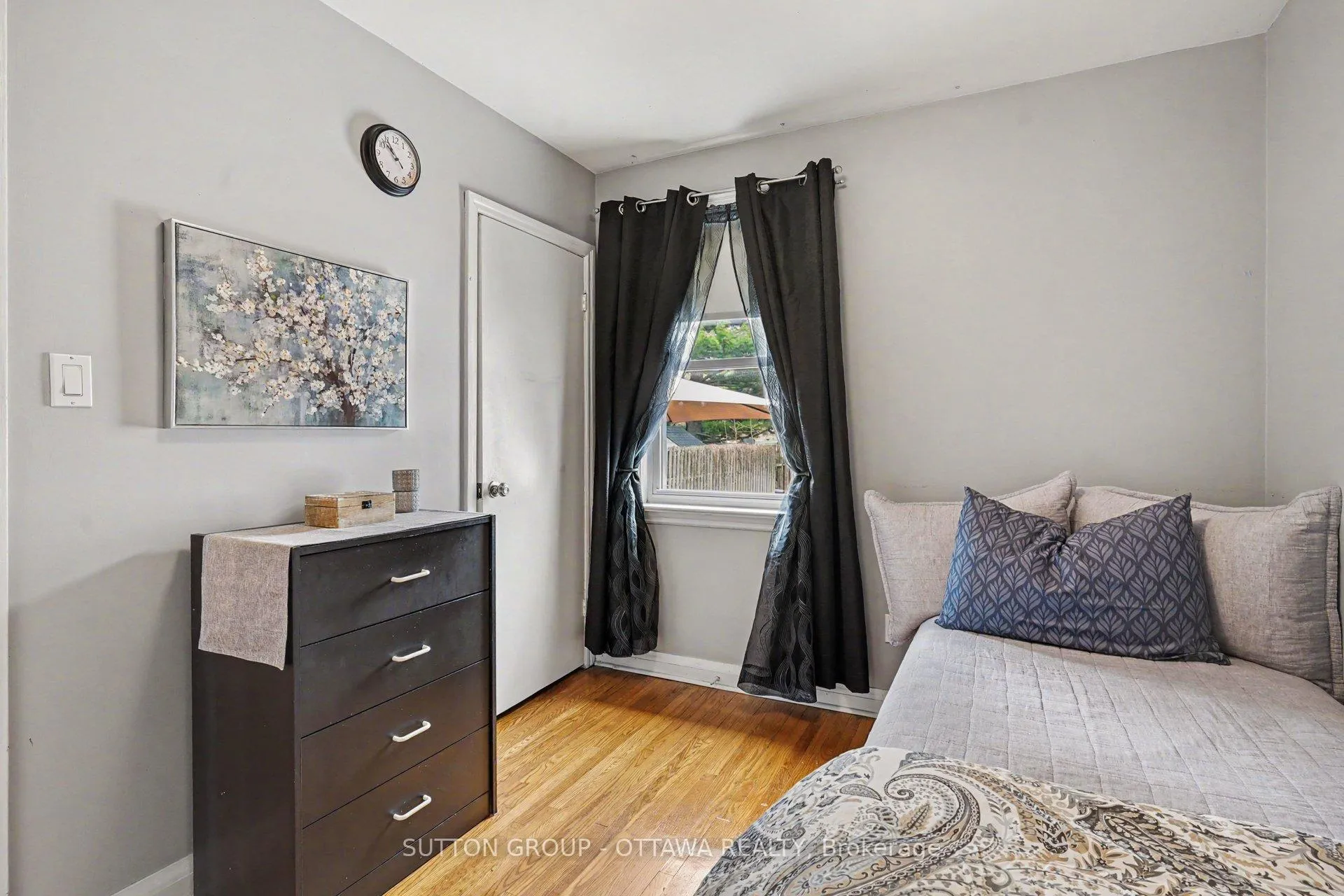 Photo 11 of 323 Wilson Road S, Oshawa, Donevan — HOMEH