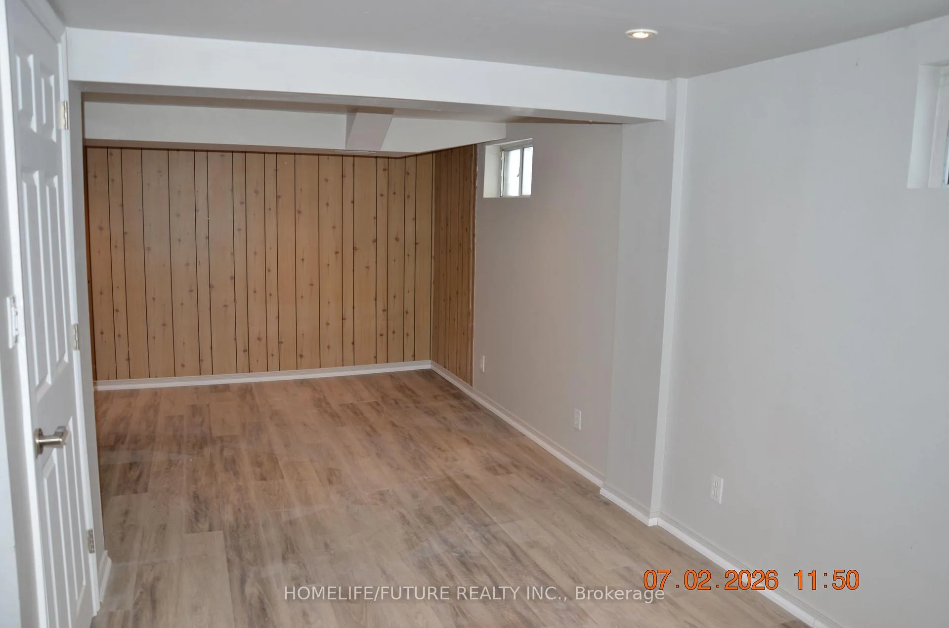 Photo 3 of 11 Coppermill Drive, Etobicoke, Rexdale-Kipling — HOMEH