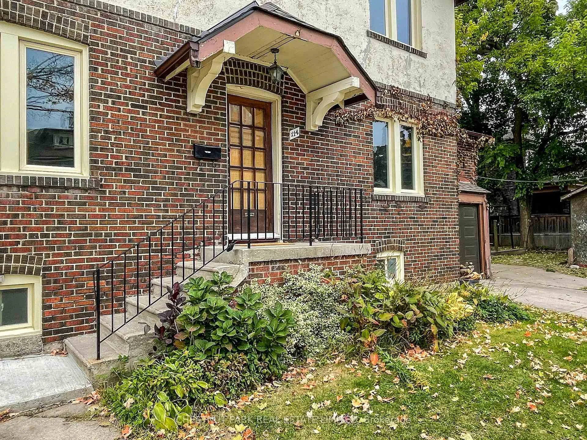 Photo 3 of 114 Colin Avenue, Toronto, Yonge-Eglinton — HOMEH