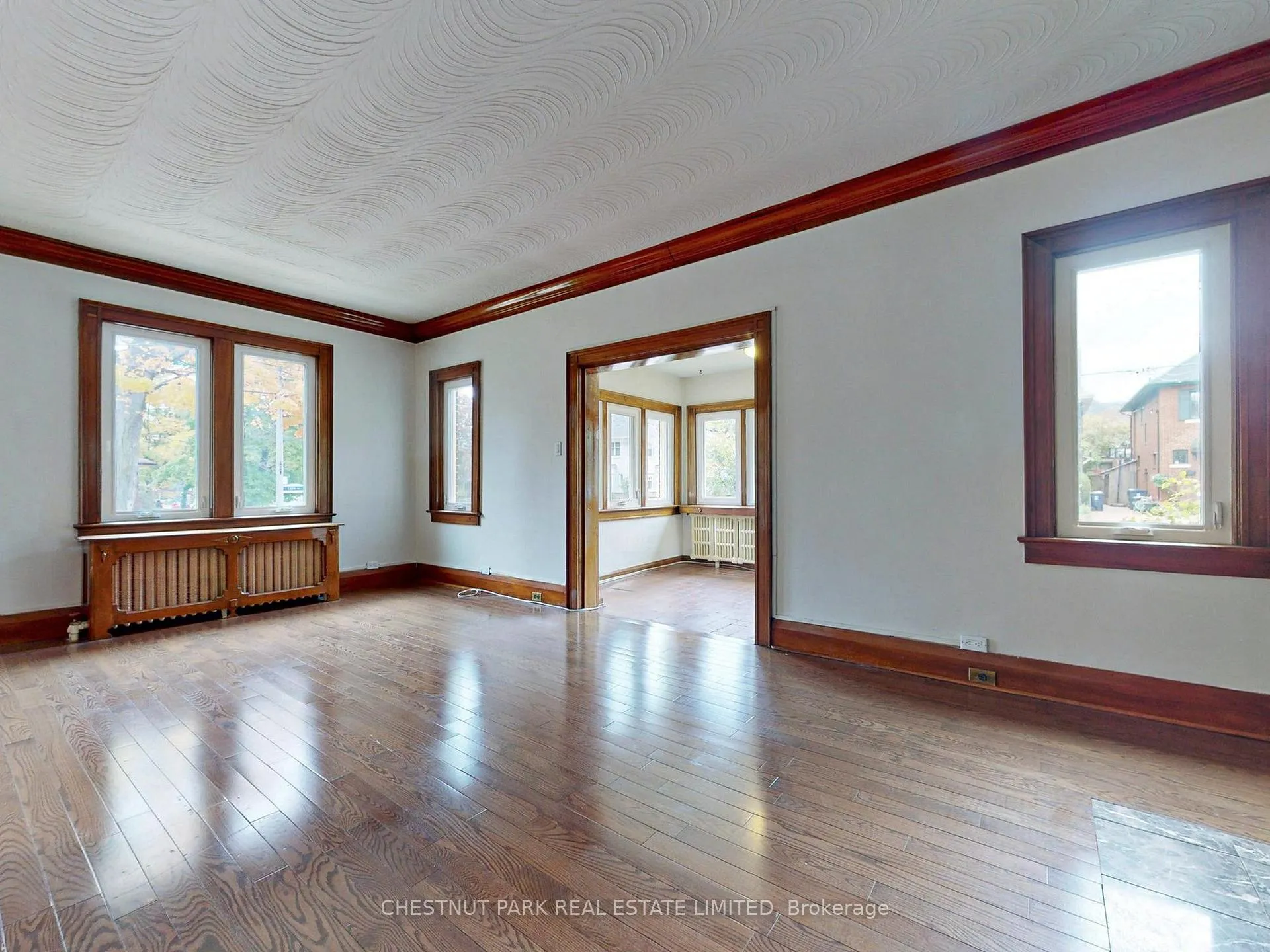 Photo 4 of 114 Colin Avenue, Toronto, Yonge-Eglinton — HOMEH