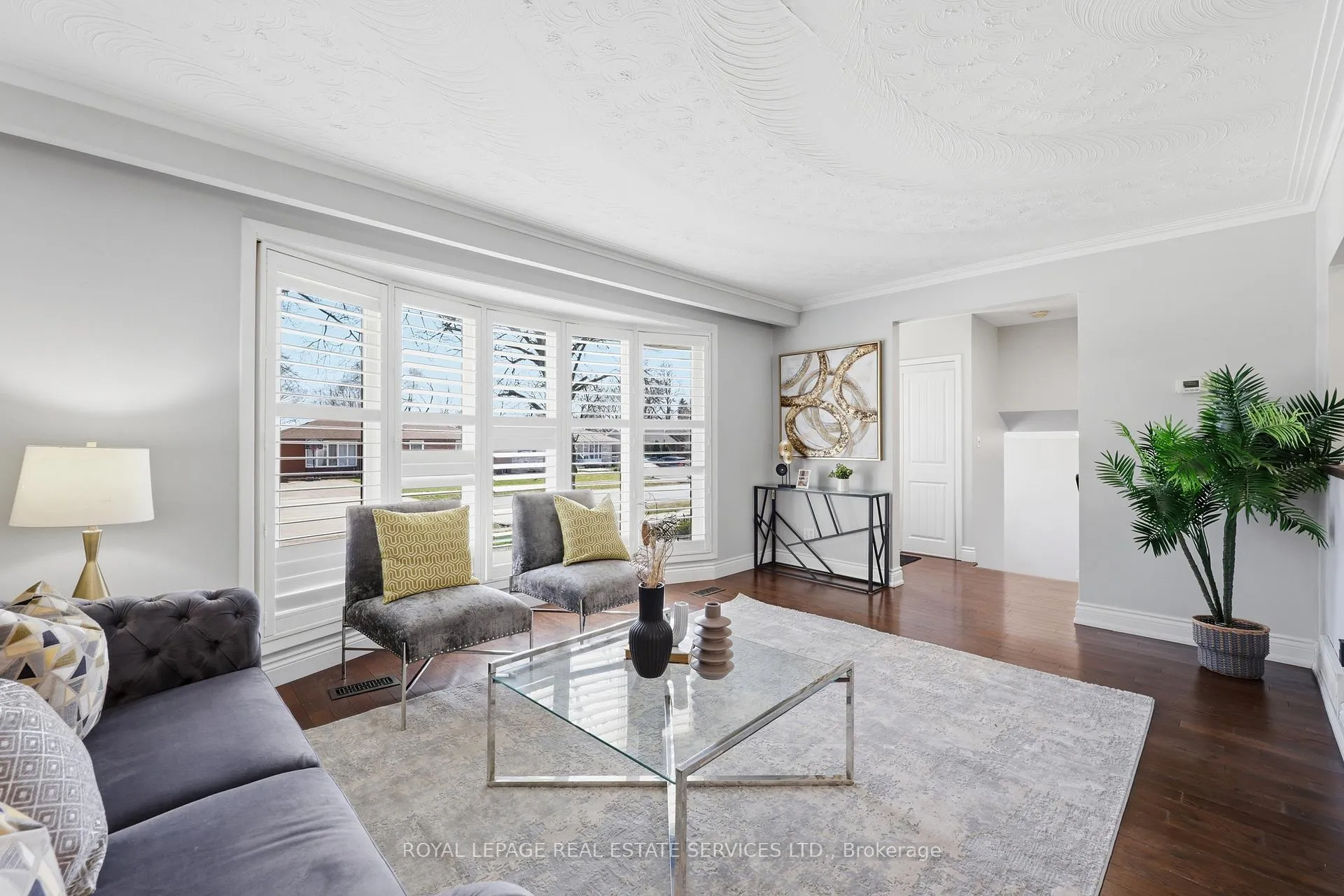 Photo 5 of 59 Sewell Drive, Oakville, College Park — HOMEH