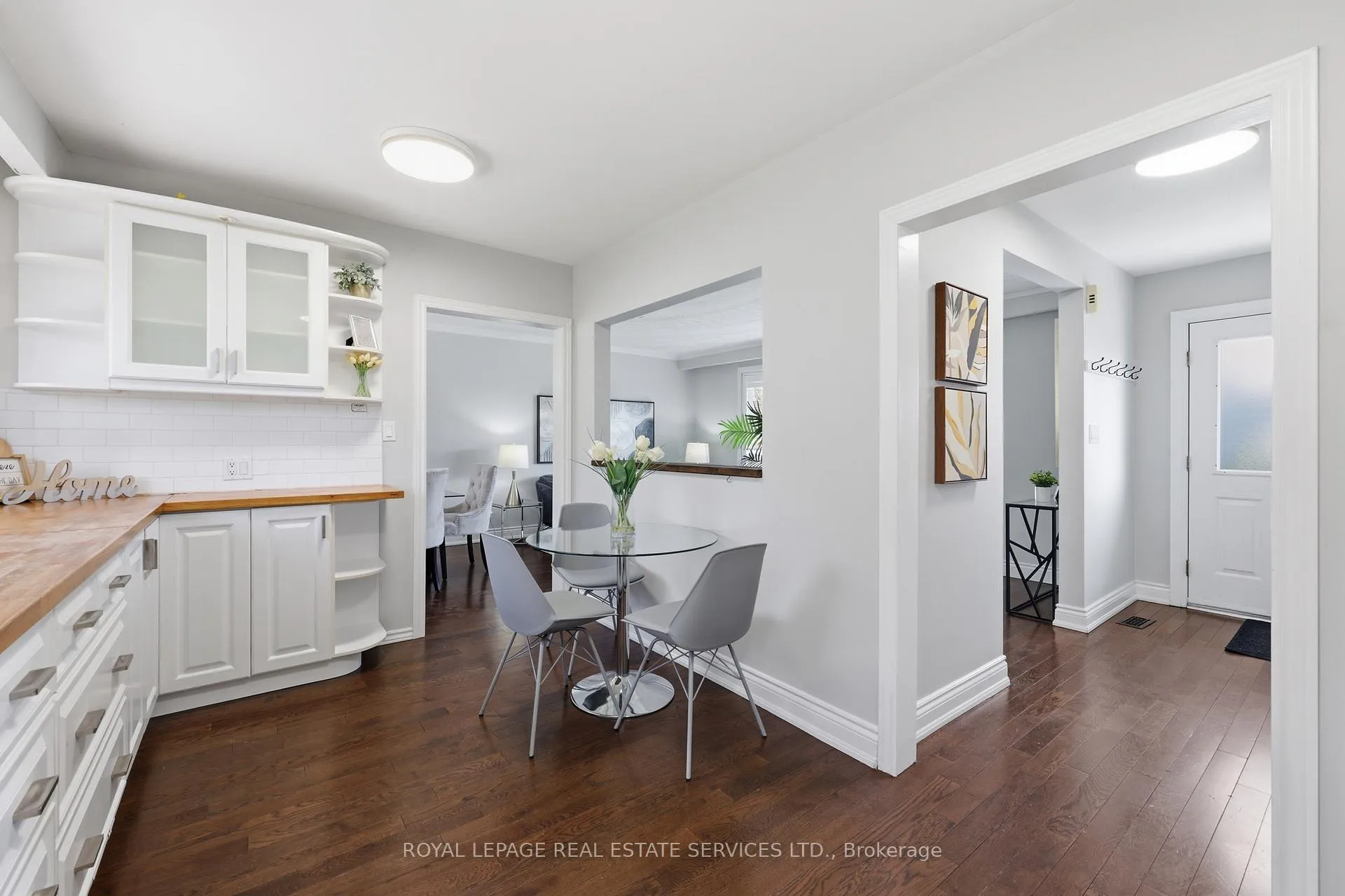 Photo 11 of 59 Sewell Drive, Oakville, College Park — HOMEH