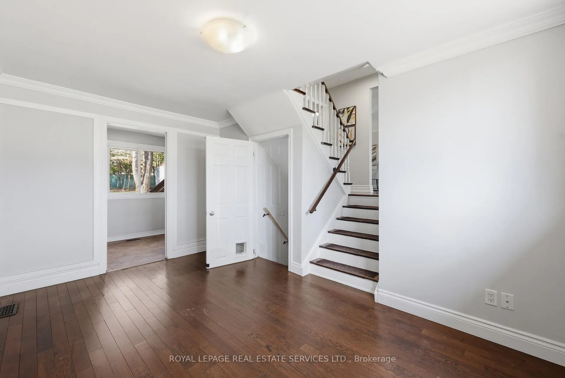 Photo 20 of 59 Sewell Drive, Oakville, College Park — HOMEH