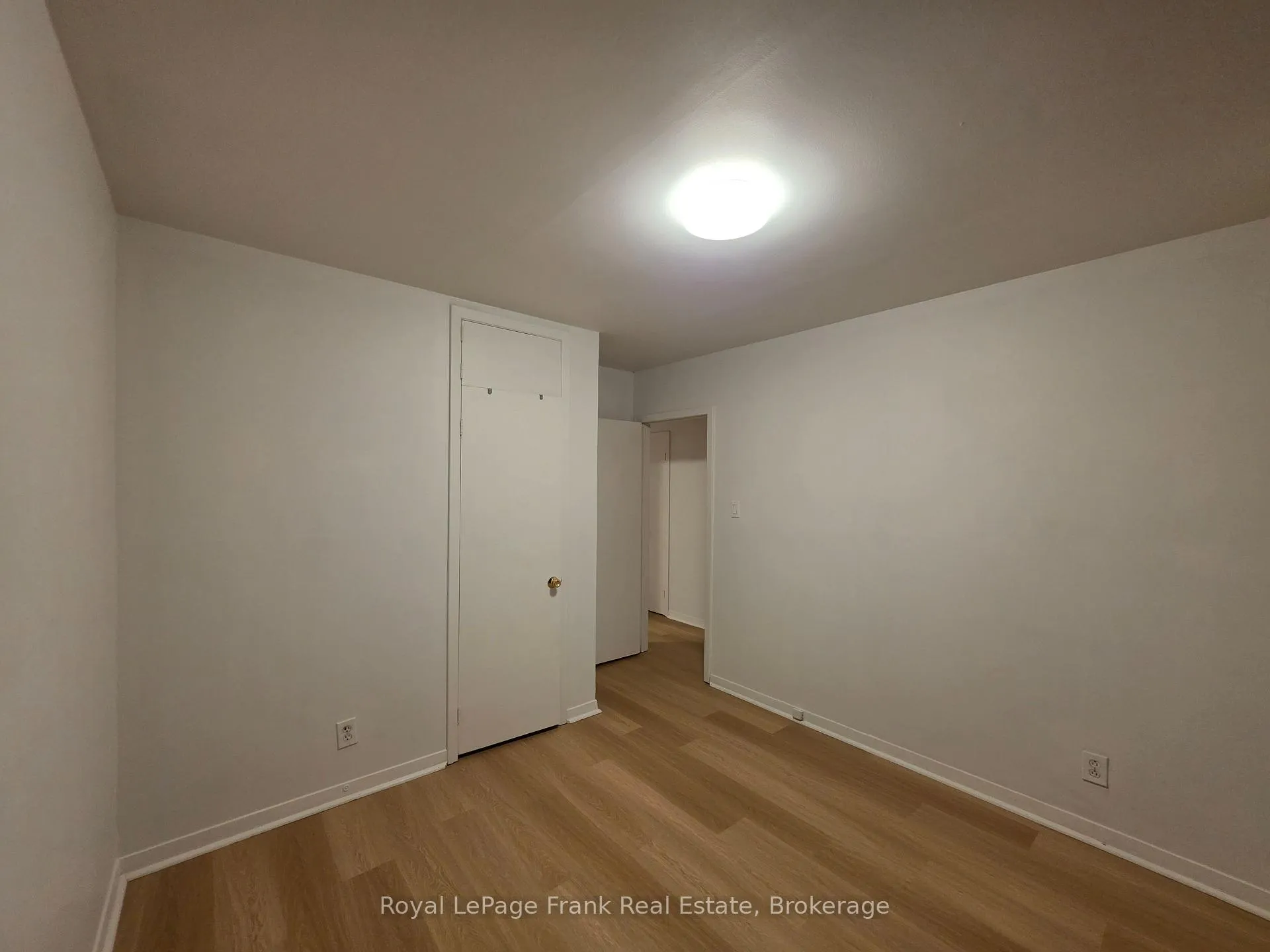 Photo 10 of 813 Zator Avenue, Pickering, Bay Ridges — HOMEH