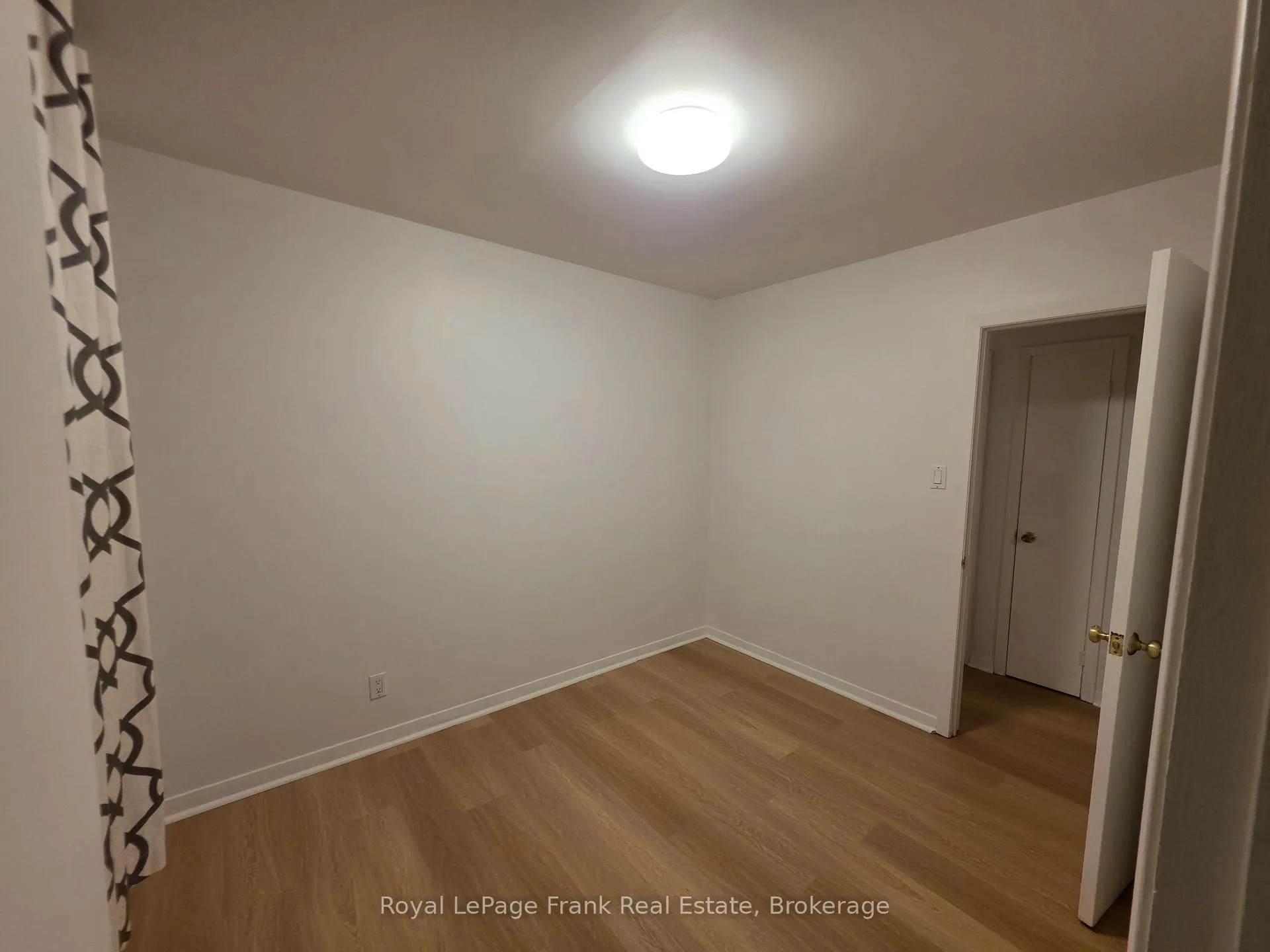 Photo 13 of 813 Zator Avenue, Pickering, Bay Ridges — HOMEH
