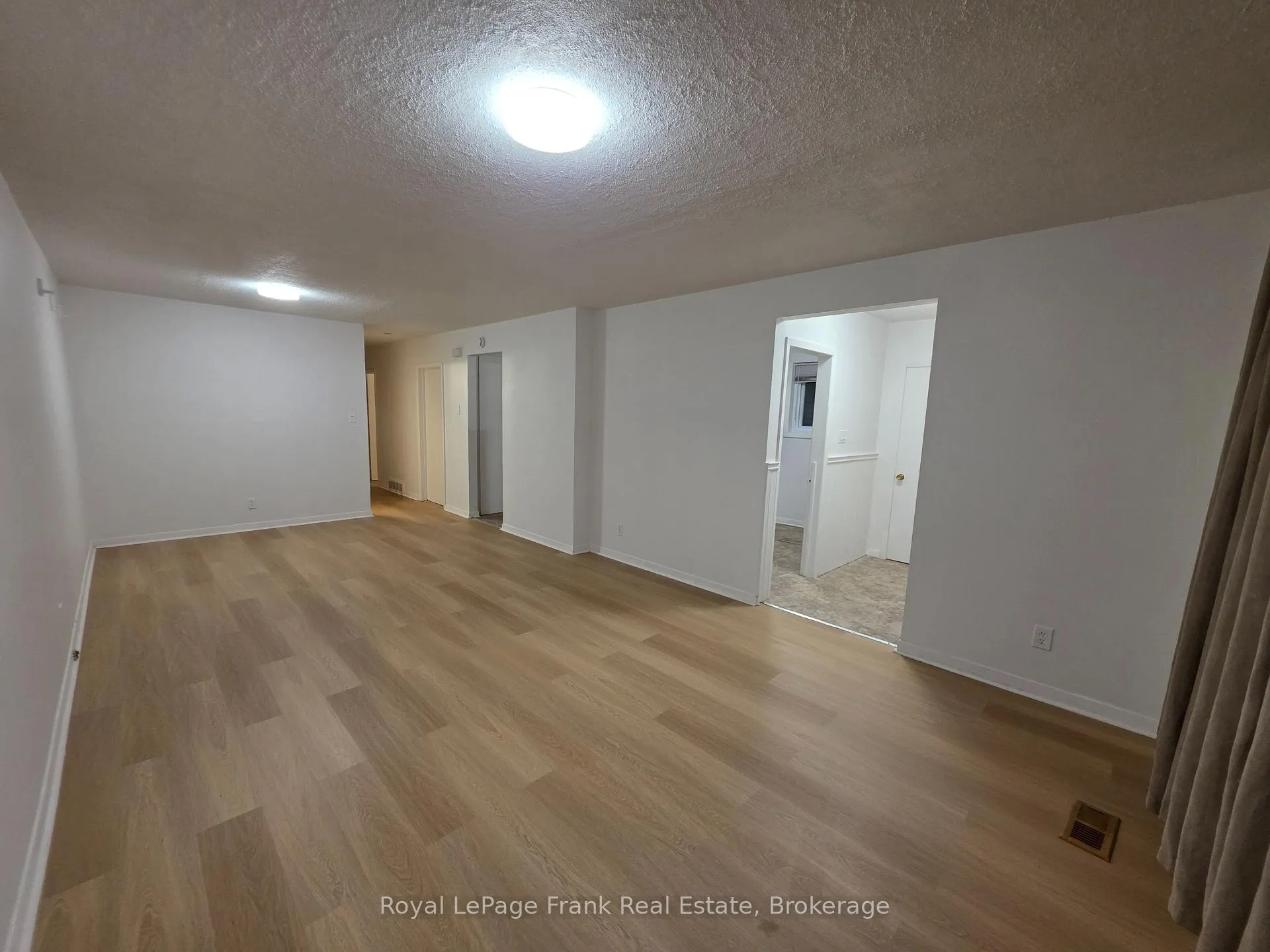 Photo 24 of 813 Zator Avenue, Pickering, Bay Ridges — HOMEH