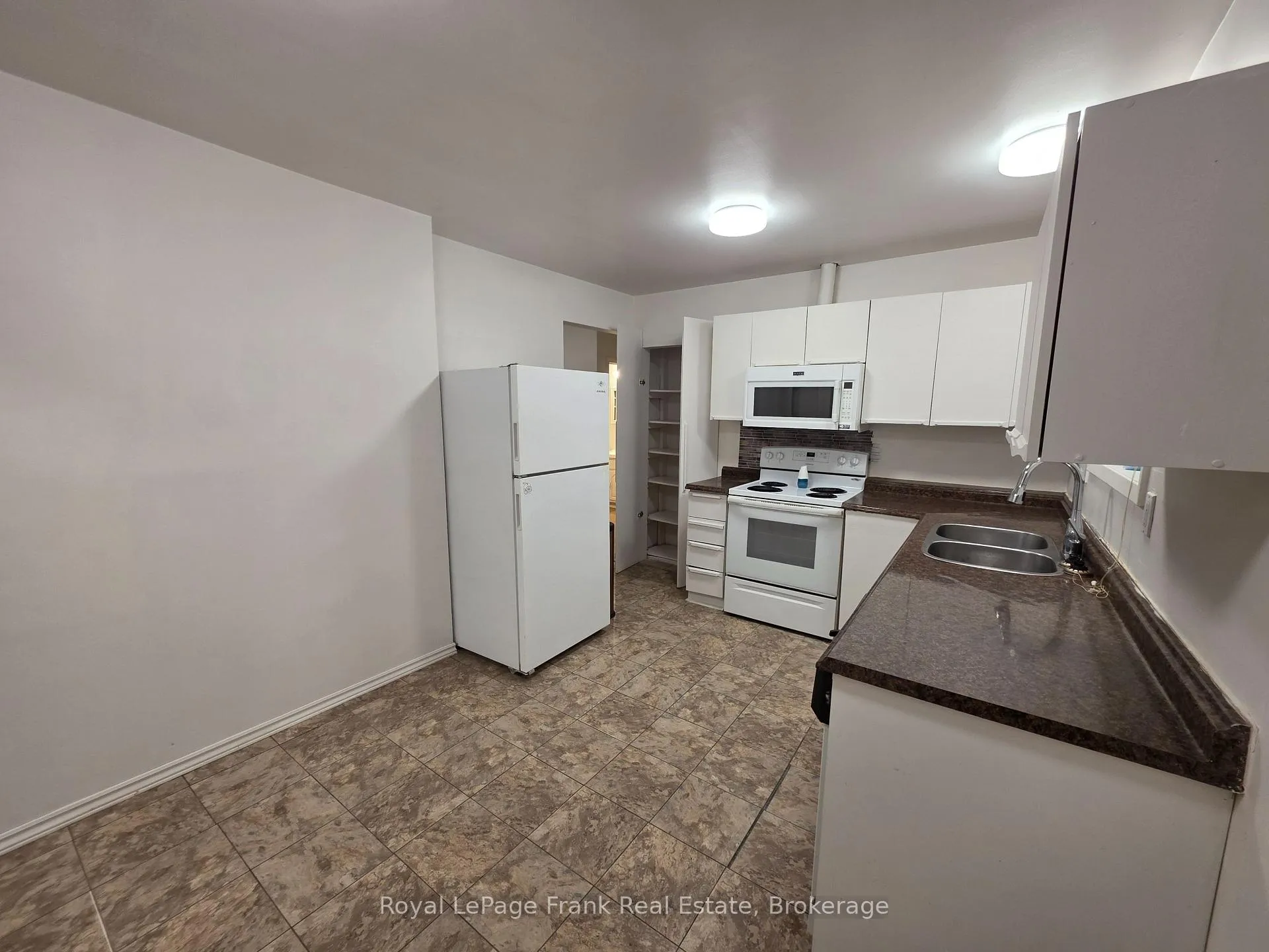 Photo 29 of 813 Zator Avenue, Pickering, Bay Ridges — HOMEH