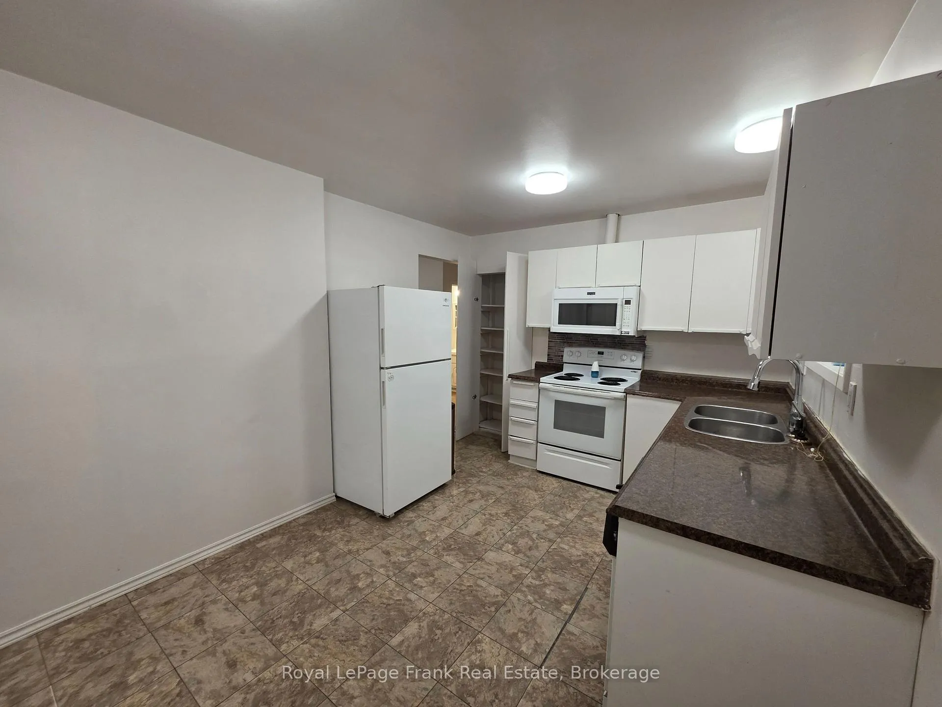 Photo 30 of 813 Zator Avenue, Pickering, Bay Ridges — HOMEH