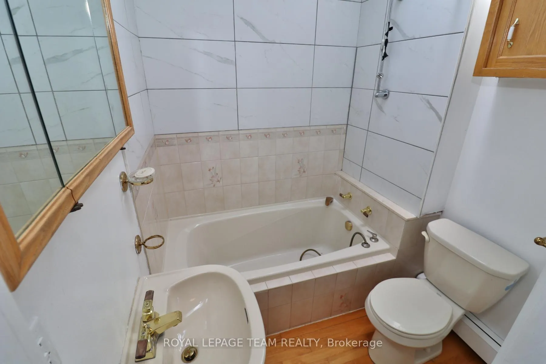 Photo 4 of 438 Parkdale Avenue, Ottawa, Ottawa West — HOMEH
