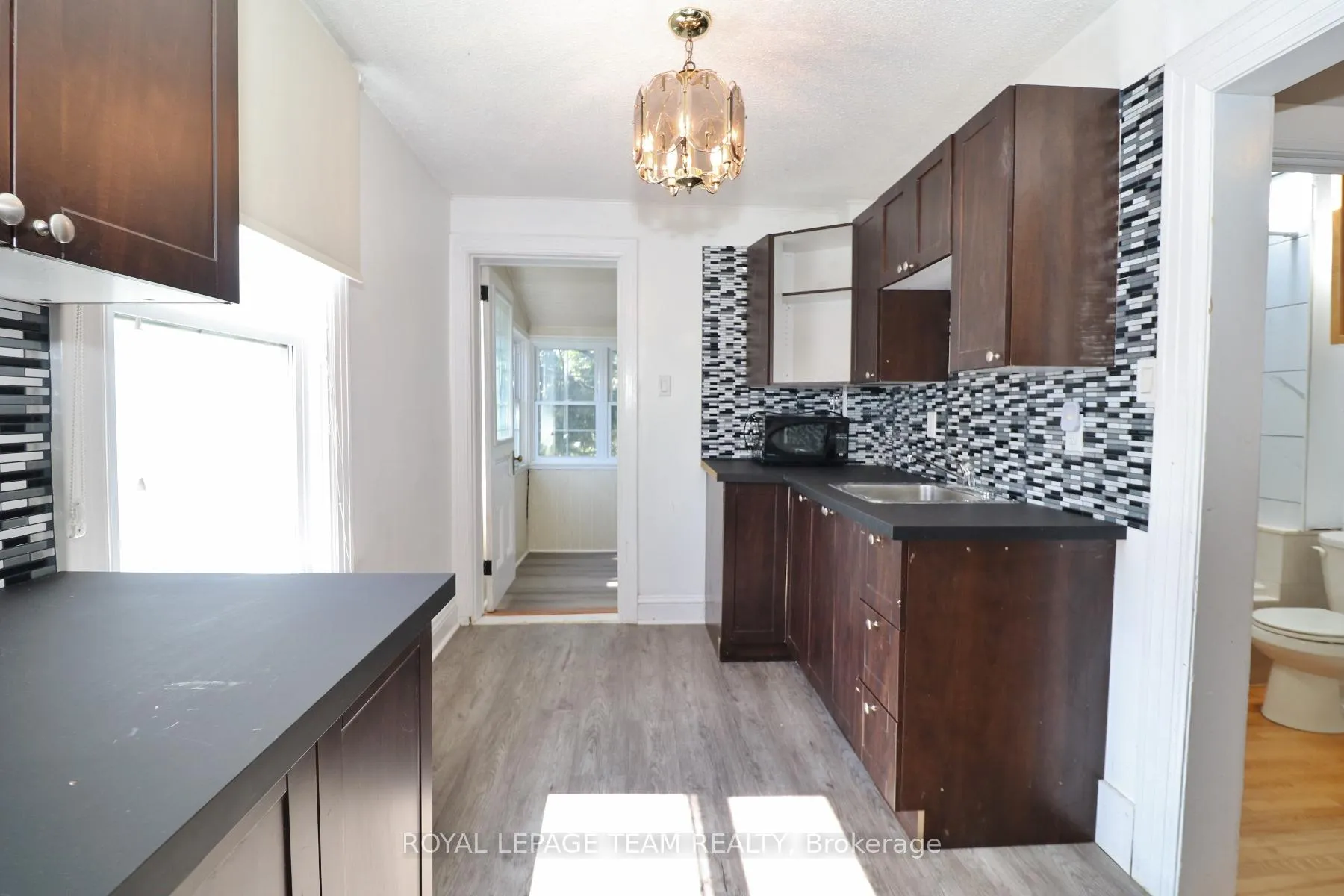 Photo 6 of 438 Parkdale Avenue, Ottawa, Ottawa West — HOMEH