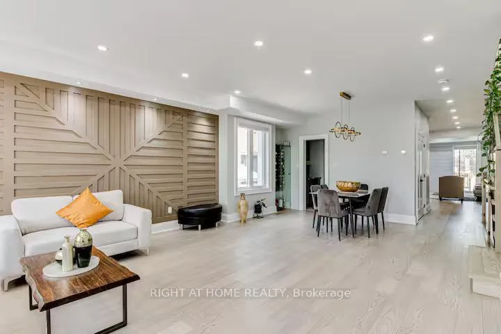 Photo 1 of 363B Pharmacy Ave, Scarborough, Clairlea-Birchmount — HOMEH
