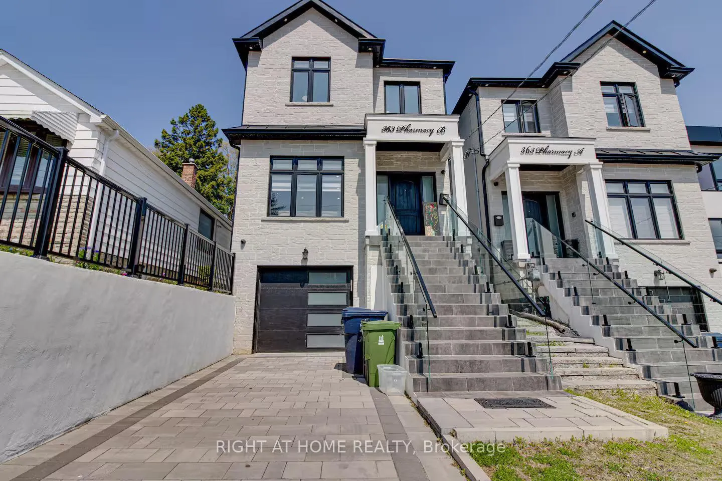 Photo 3 of 363B Pharmacy Ave, Scarborough, Clairlea-Birchmount — HOMEH