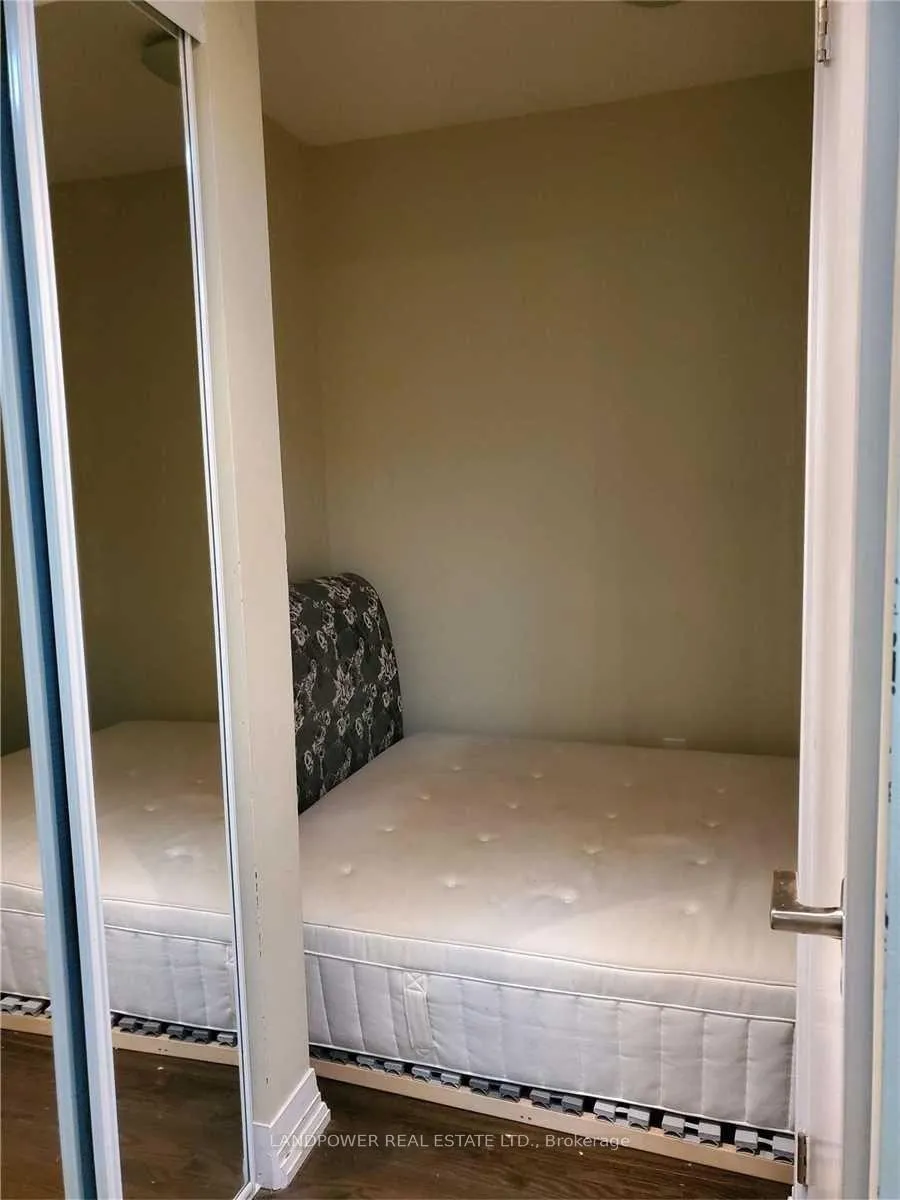 Photo 7 of Unit 509, 21 Carlton Street, Toronto, Church-Yonge Corridor — HOMEH