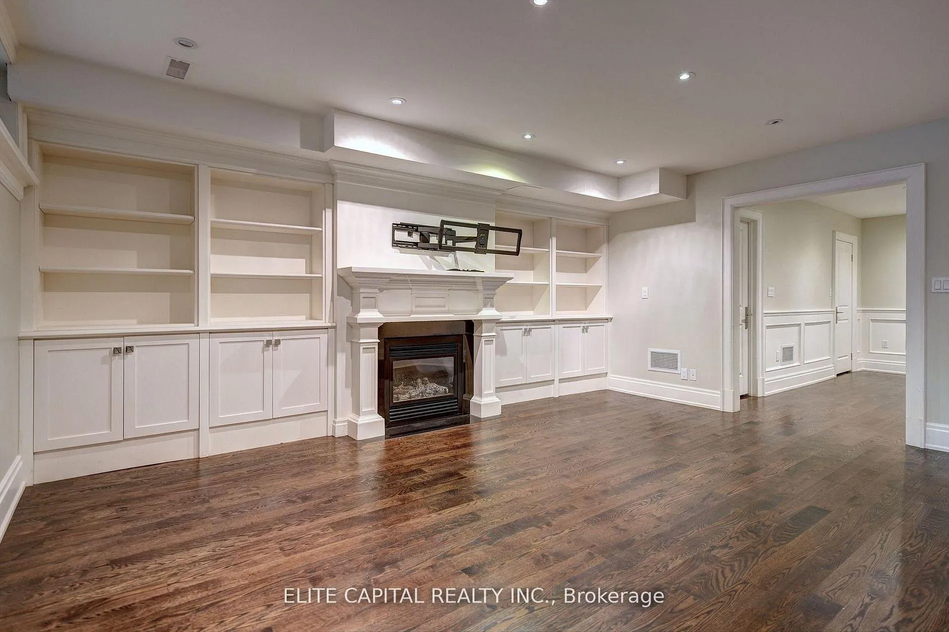Photo 8 of 311 Davisville Avenue, Toronto, Mount Pleasant East — HOMEH
