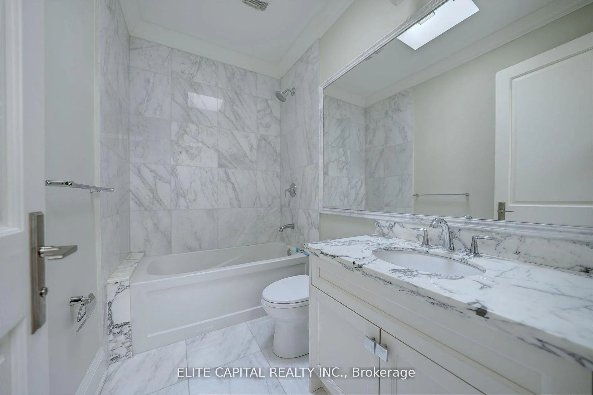 Photo 13 of 311 Davisville Avenue, Toronto, Mount Pleasant East — HOMEH