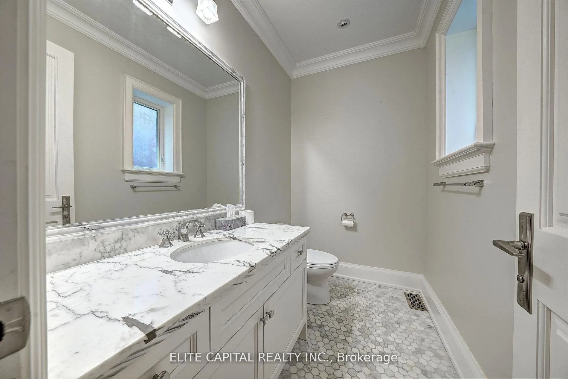 Photo 15 of 311 Davisville Avenue, Toronto, Mount Pleasant East — HOMEH