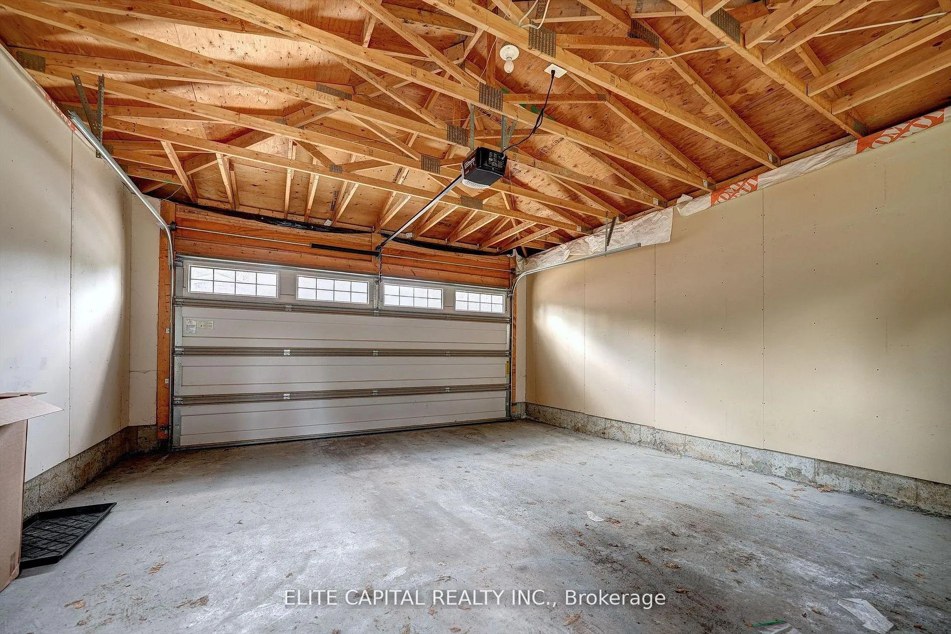 Photo 20 of 311 Davisville Avenue, Toronto, Mount Pleasant East — HOMEH