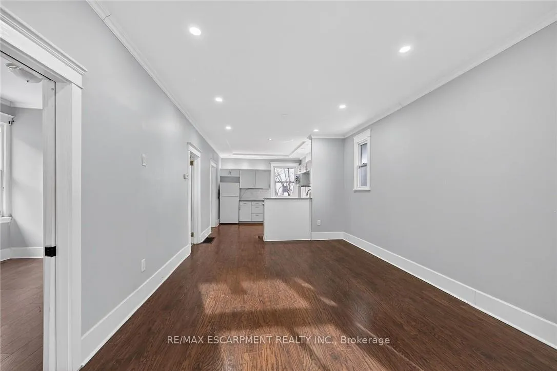 Photo 8 of 495 Charlton Avenue E, Hamilton, Stinson — HOMEH