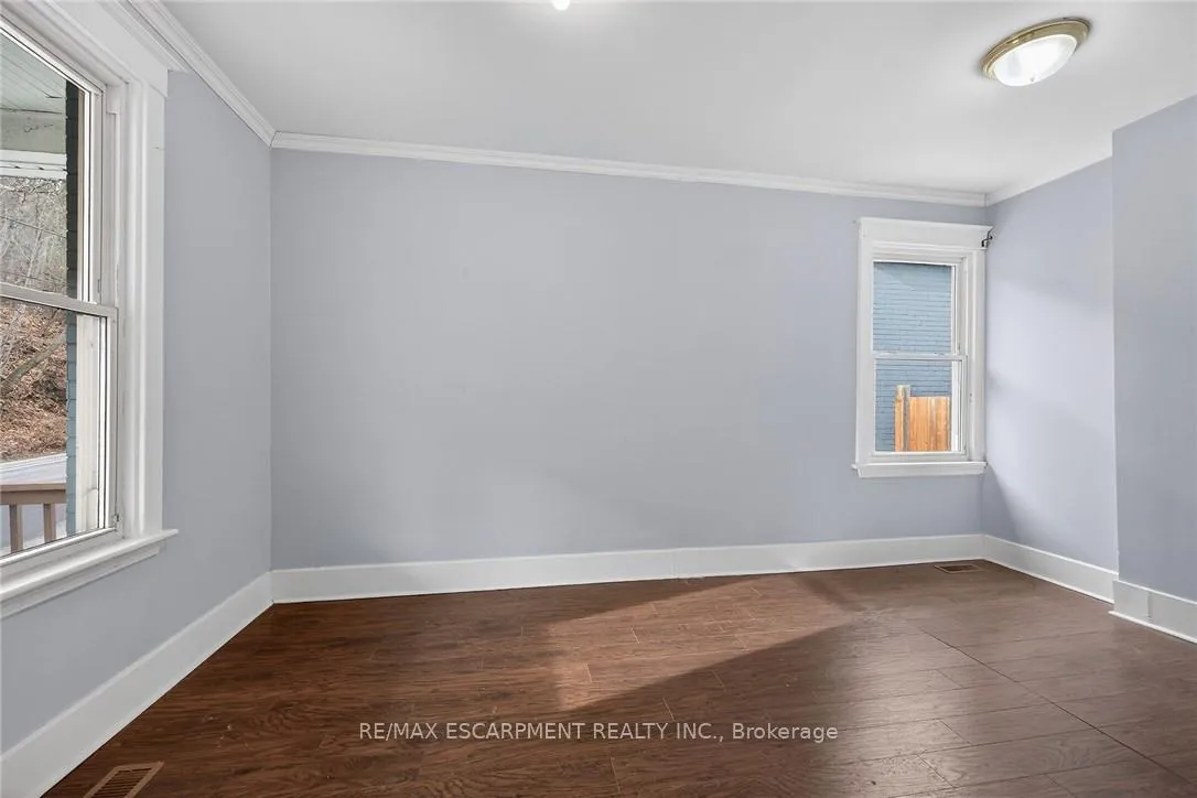 Photo 13 of 495 Charlton Avenue E, Hamilton, Stinson — HOMEH