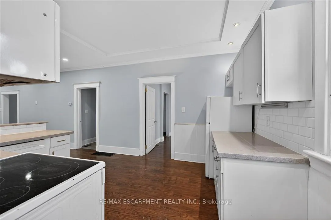 Photo 21 of 495 Charlton Avenue E, Hamilton, Stinson — HOMEH