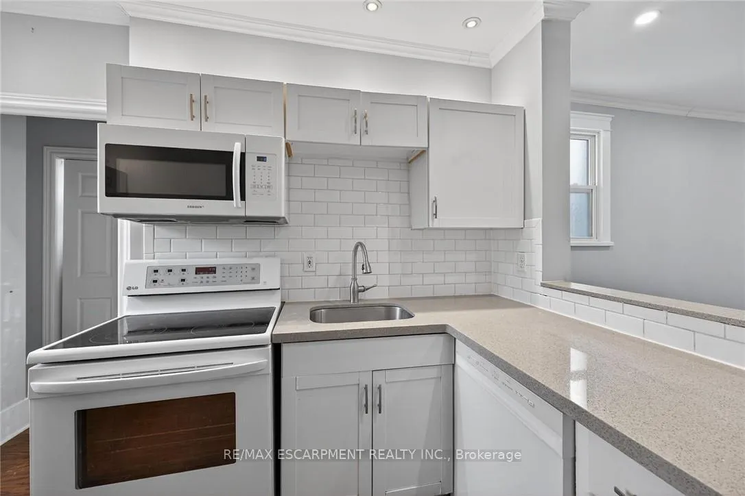 Photo 23 of 495 Charlton Avenue E, Hamilton, Stinson — HOMEH