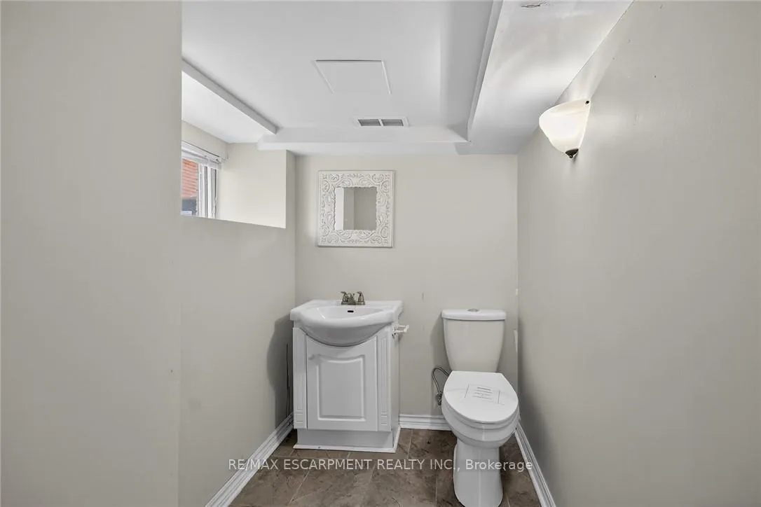 Photo 33 of 495 Charlton Avenue E, Hamilton, Stinson — HOMEH