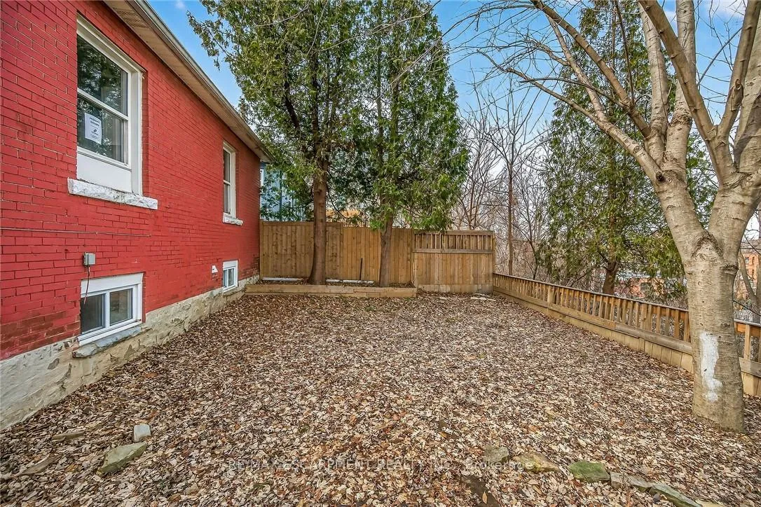 Photo 36 of 495 Charlton Avenue E, Hamilton, Stinson — HOMEH