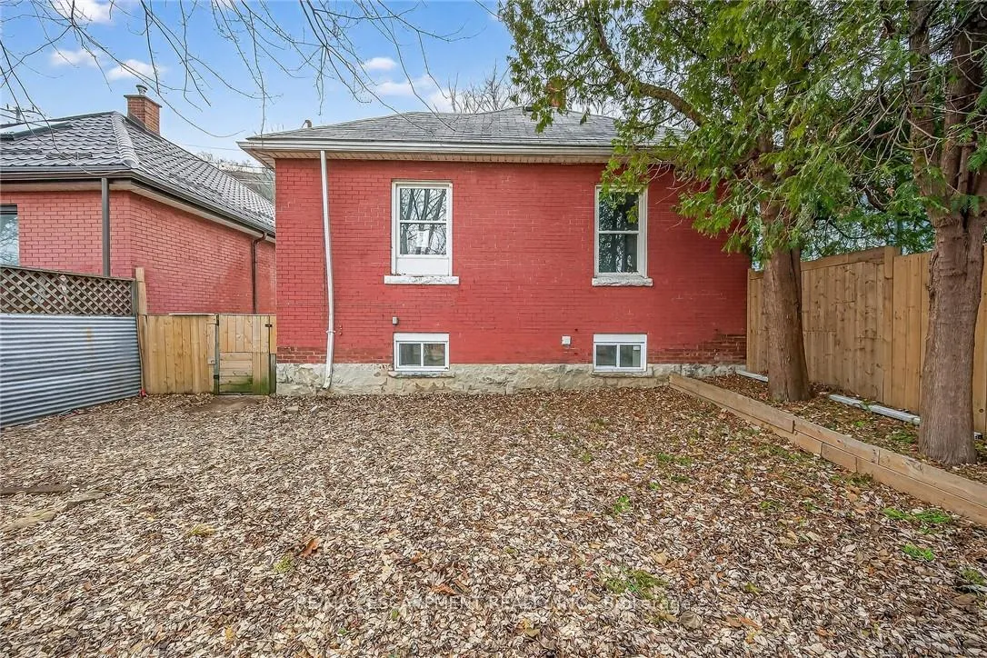Photo 38 of 495 Charlton Avenue E, Hamilton, Stinson — HOMEH