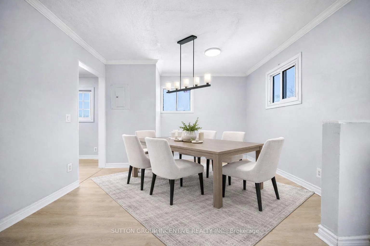 Photo 28 of 300 Metro Road N, Georgina, Historic Lakeshore Communities — HOMEH