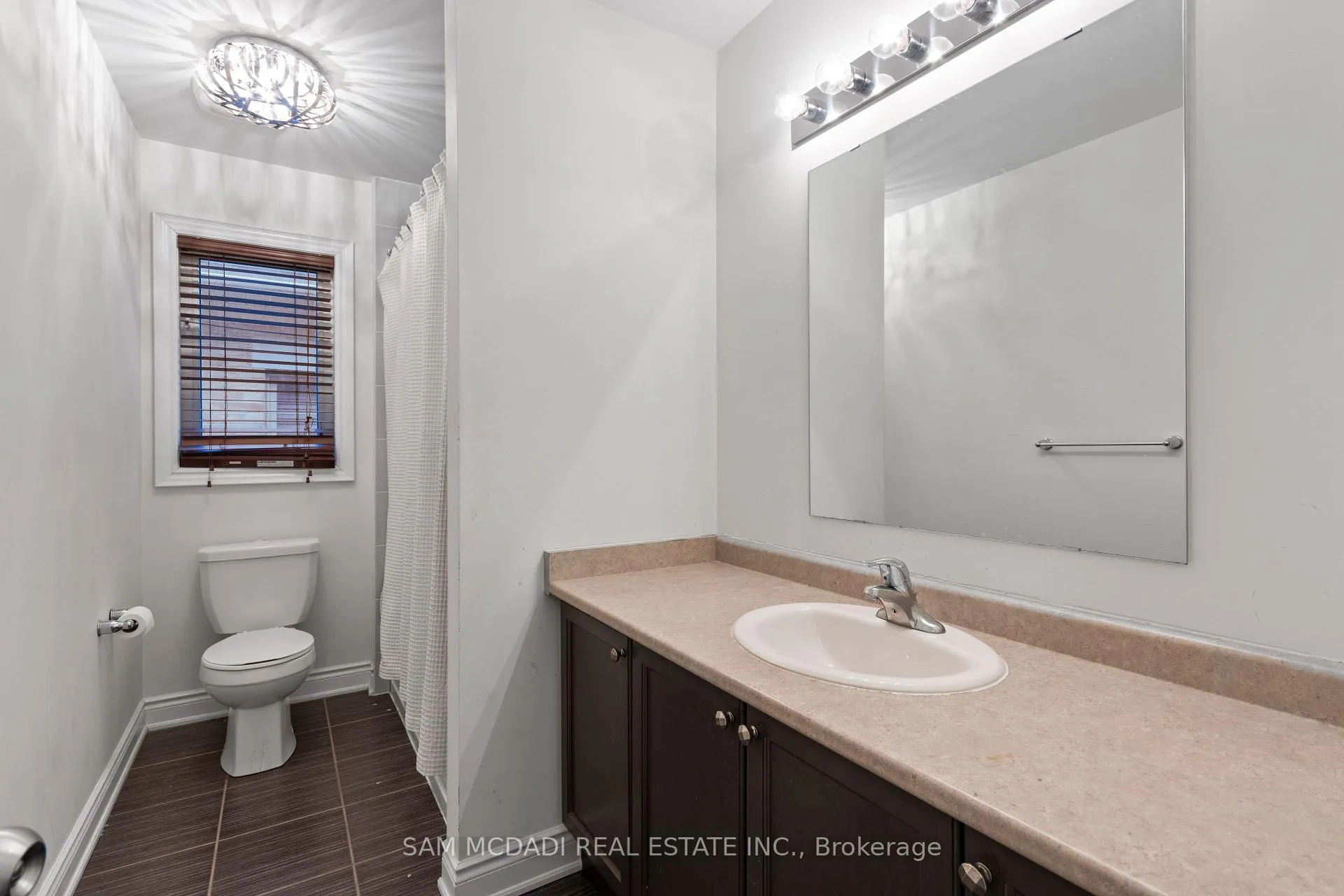 Photo 22 of 53 Lorenville Drive, Brampton, Credit Valley — HOMEH