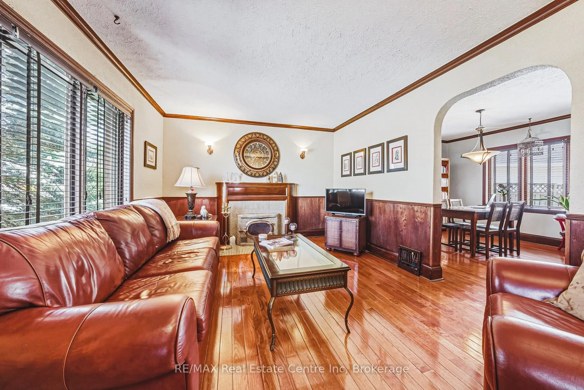 Photo 5 of 55 Vancamp Avenue, Kitchener — HOMEH