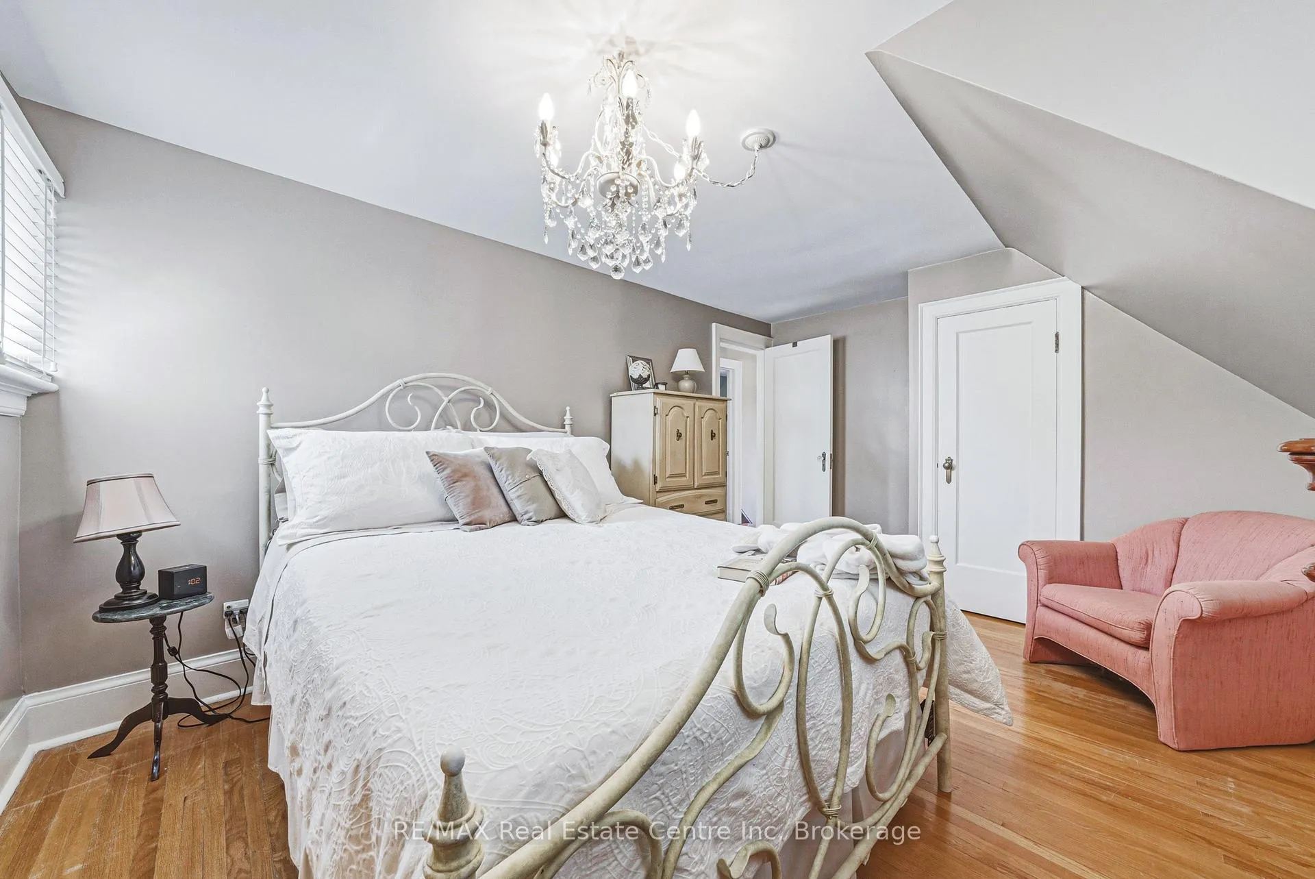 Photo 20 of 55 Vancamp Avenue, Kitchener — HOMEH