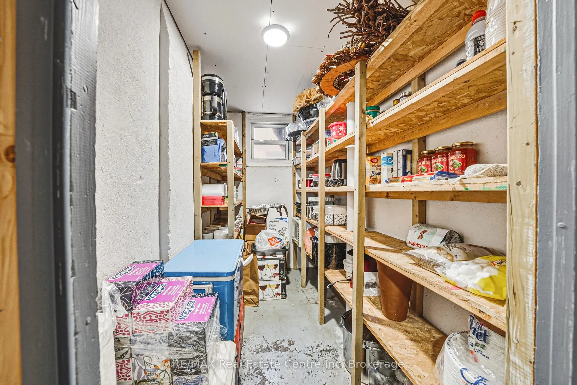 Photo 31 of 55 Vancamp Avenue, Kitchener — HOMEH