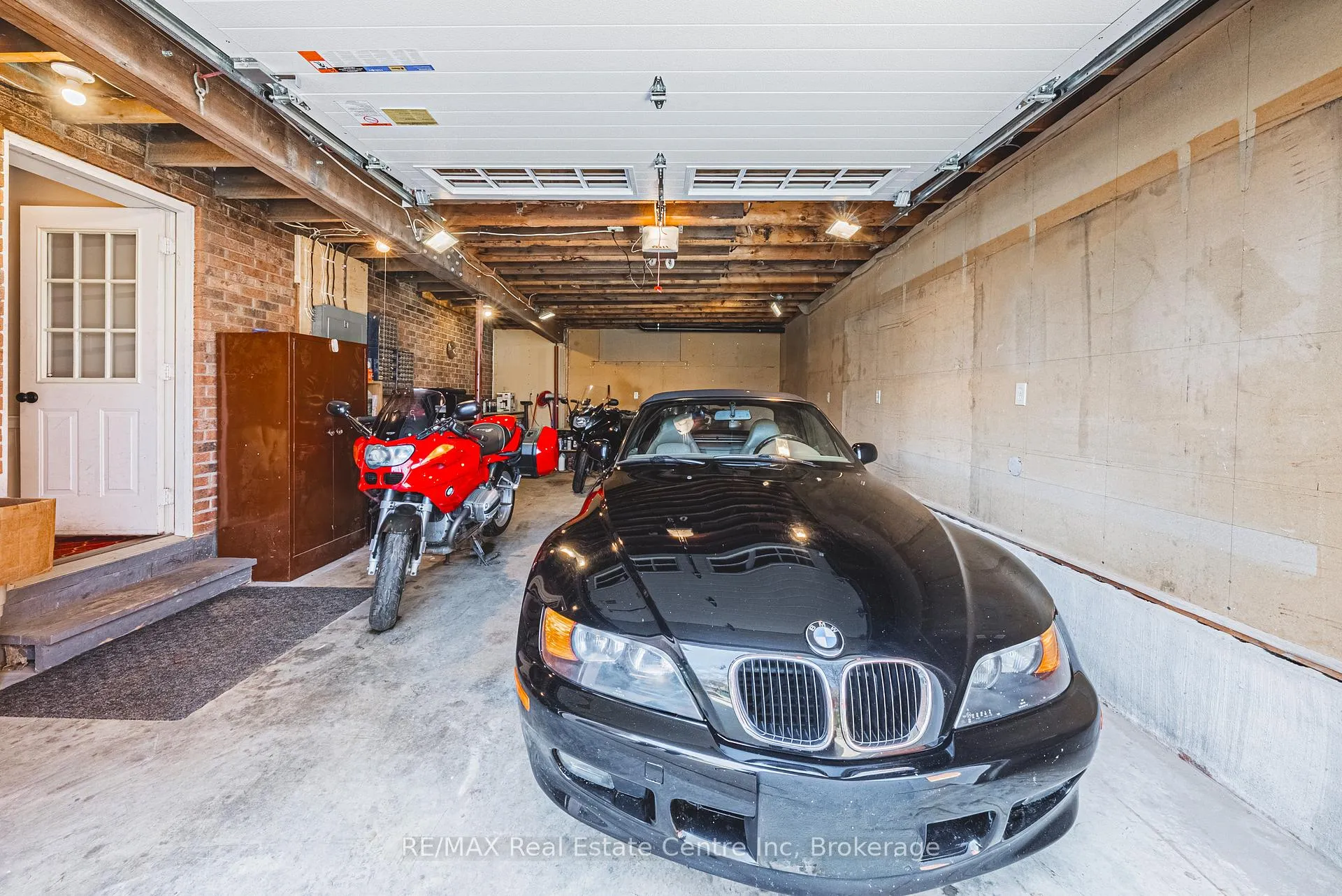 Photo 32 of 55 Vancamp Avenue, Kitchener — HOMEH