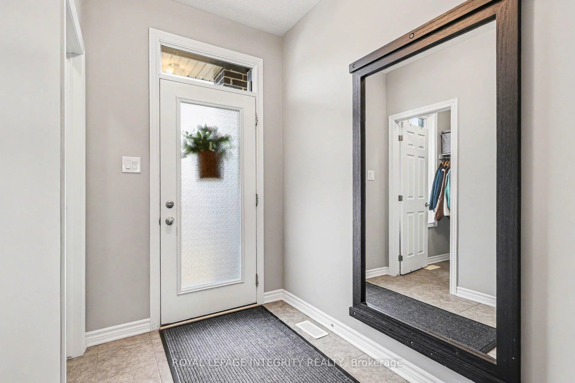 Photo 2 of 530 Cope Drive, Ottawa, Kanata - Emerald Meadows/Trailwest — HOMEH