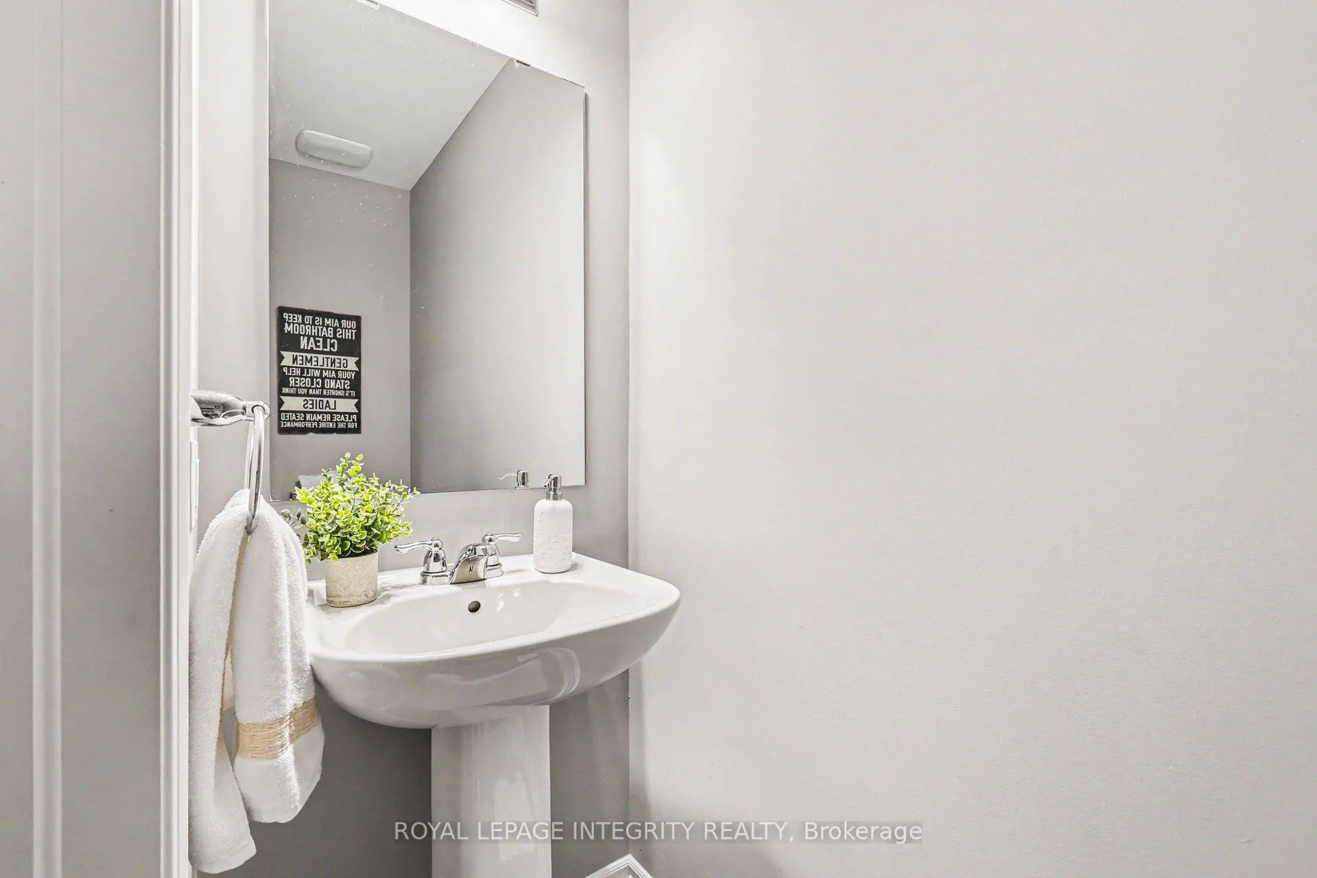 Photo 16 of 530 Cope Drive, Ottawa, Kanata - Emerald Meadows/Trailwest — HOMEH