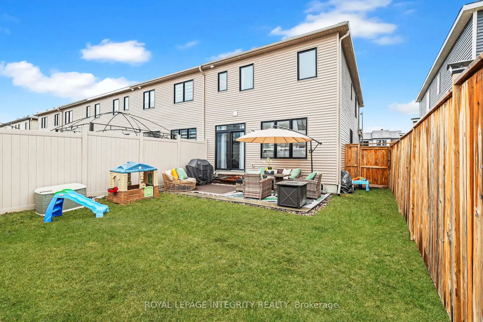 Photo 29 of 530 Cope Drive, Ottawa, Kanata - Emerald Meadows/Trailwest — HOMEH