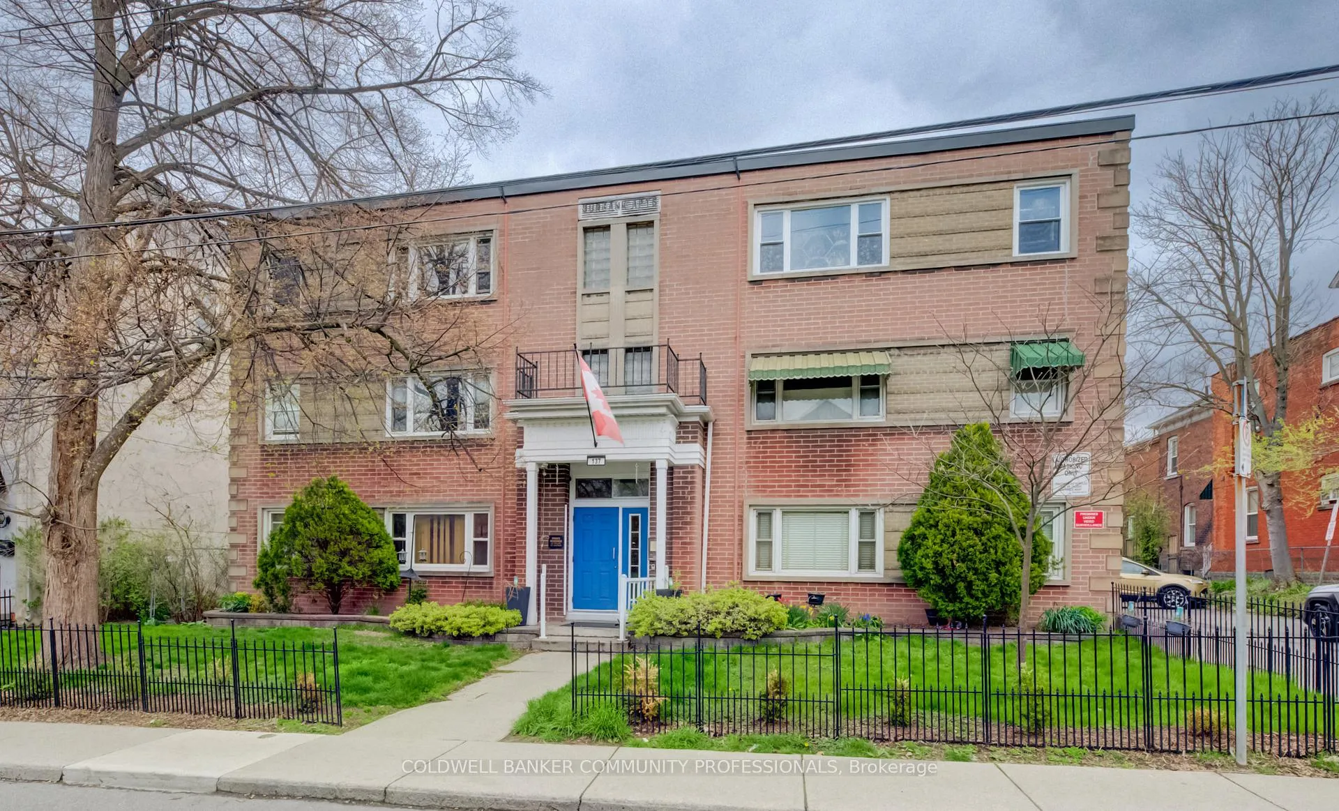 Photo 1 of 137 Emerald Street S, Hamilton, Stinson — HOMEH