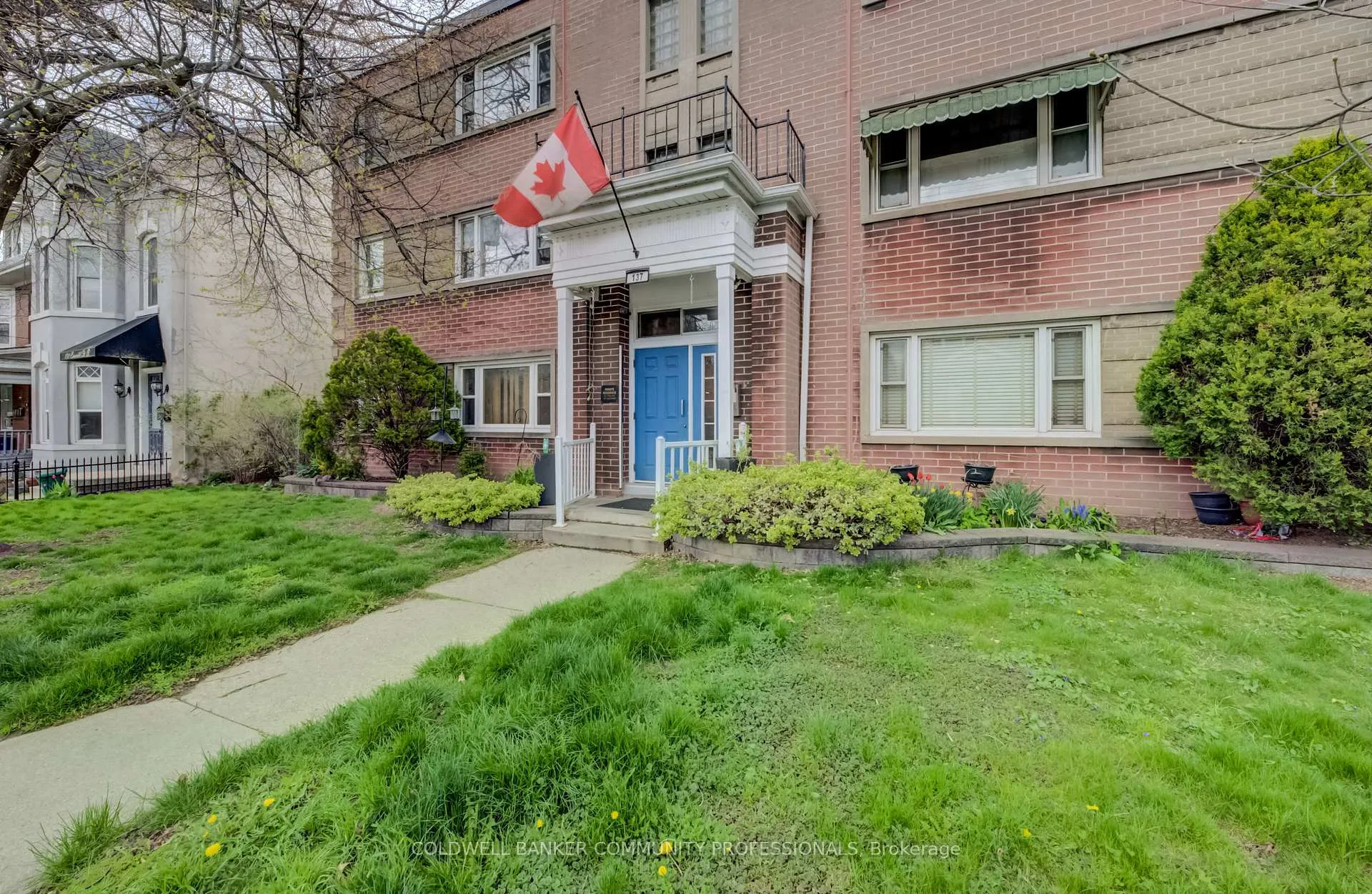 Photo 22 of 137 Emerald Street S, Hamilton, Stinson — HOMEH
