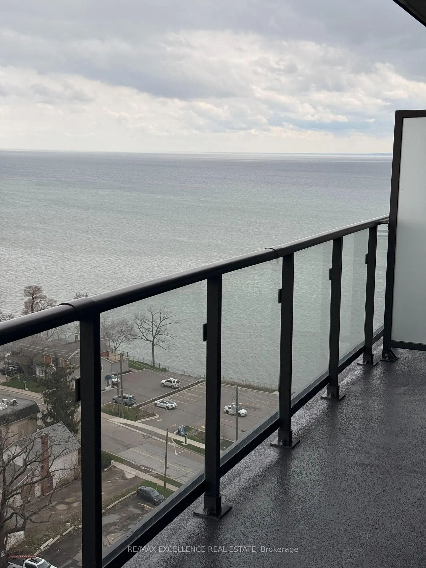 Photo 18 of Unit 1403, 2075 Lakeshore Road, Burlington, Brant — HOMEH