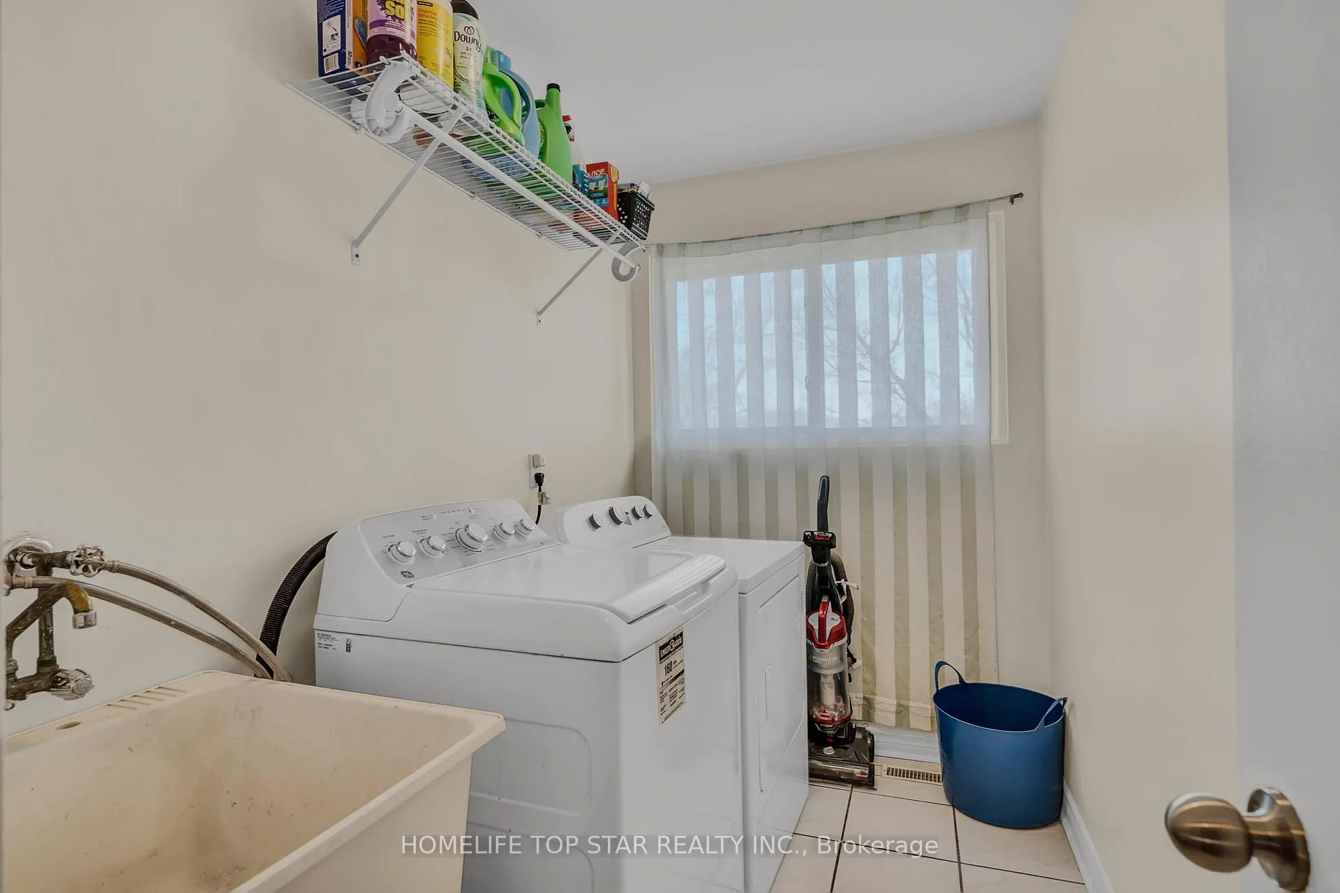 Photo 16 of Unit 33, 452 Silverstone Drive, Etobicoke, West Humber-Clairville — HOMEH