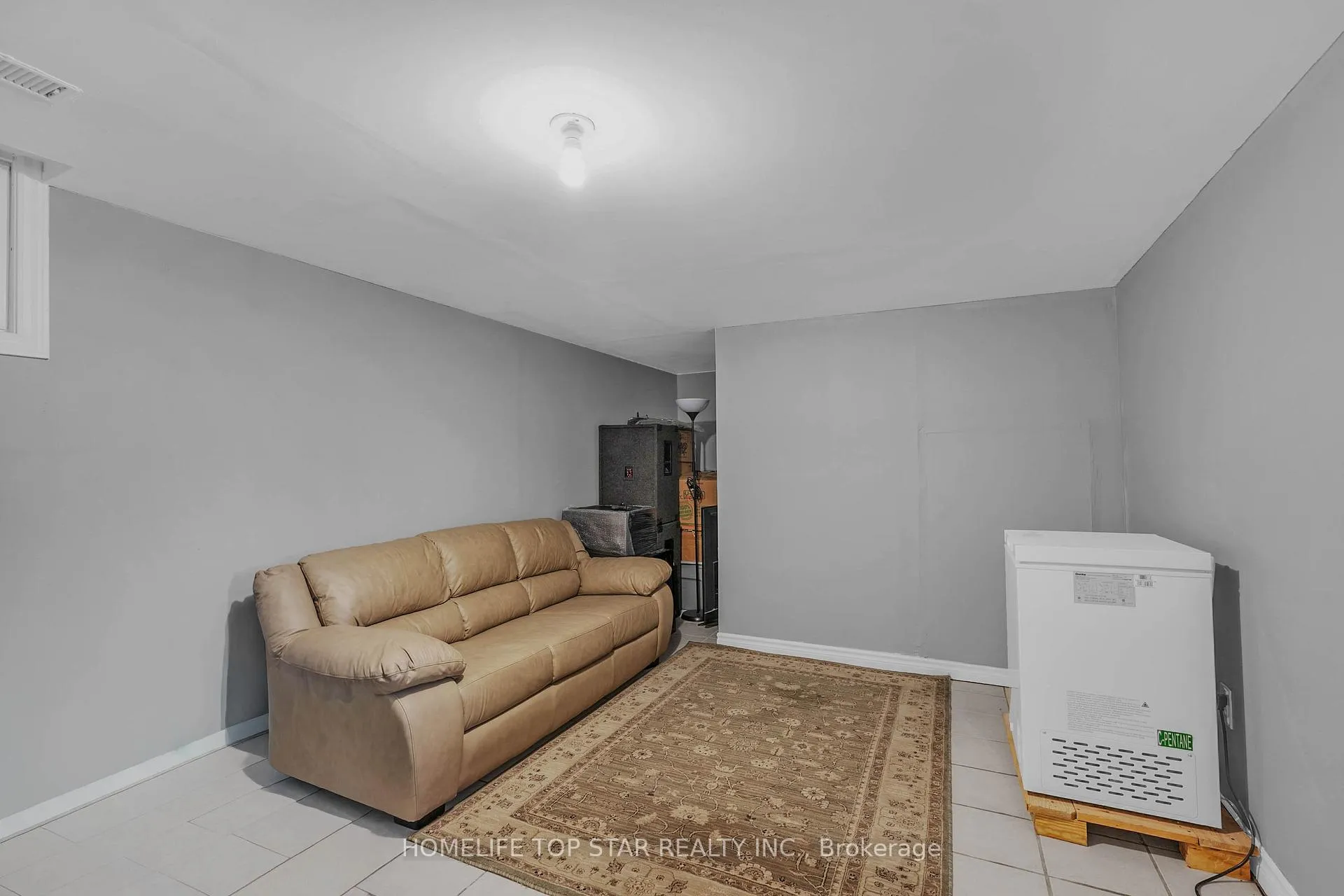 Photo 29 of Unit 33, 452 Silverstone Drive, Etobicoke, West Humber-Clairville — HOMEH