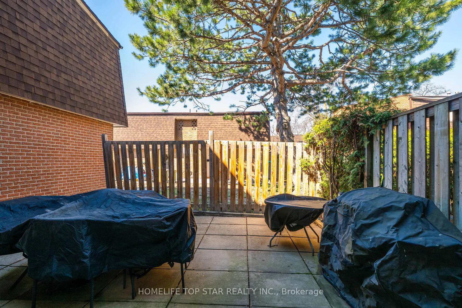 Photo 31 of Unit 33, 452 Silverstone Drive, Etobicoke, West Humber-Clairville — HOMEH