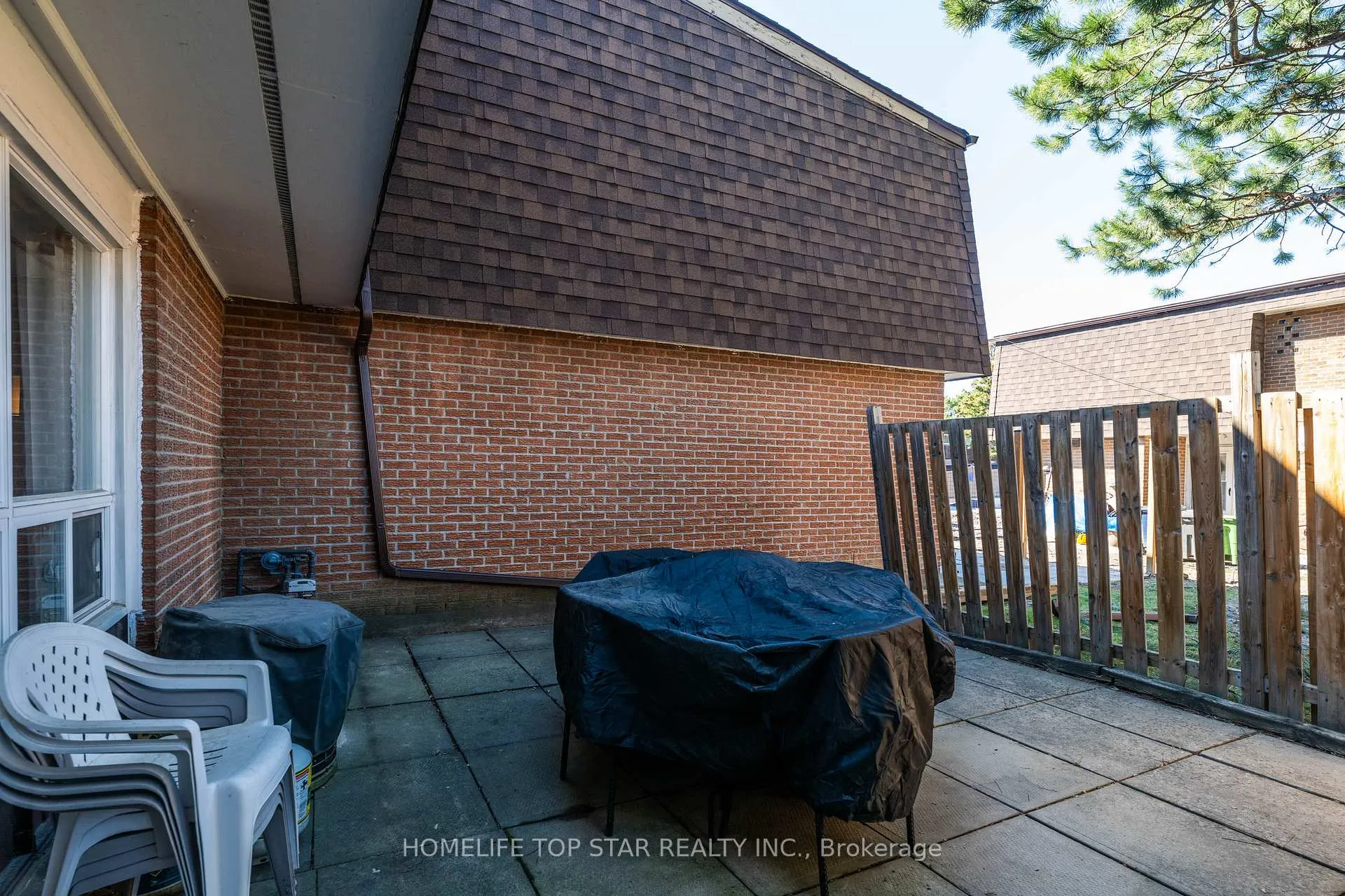 Photo 32 of Unit 33, 452 Silverstone Drive, Etobicoke, West Humber-Clairville — HOMEH