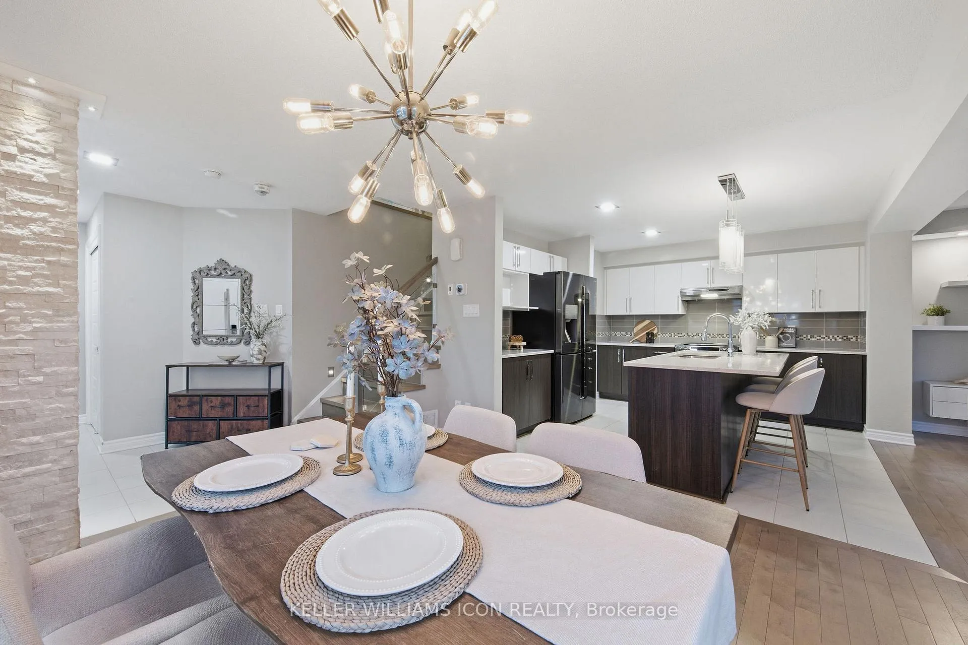 Photo 8 of 718 Breakstone Road, Ottawa, Barrhaven - Half Moon Bay — HOMEH
