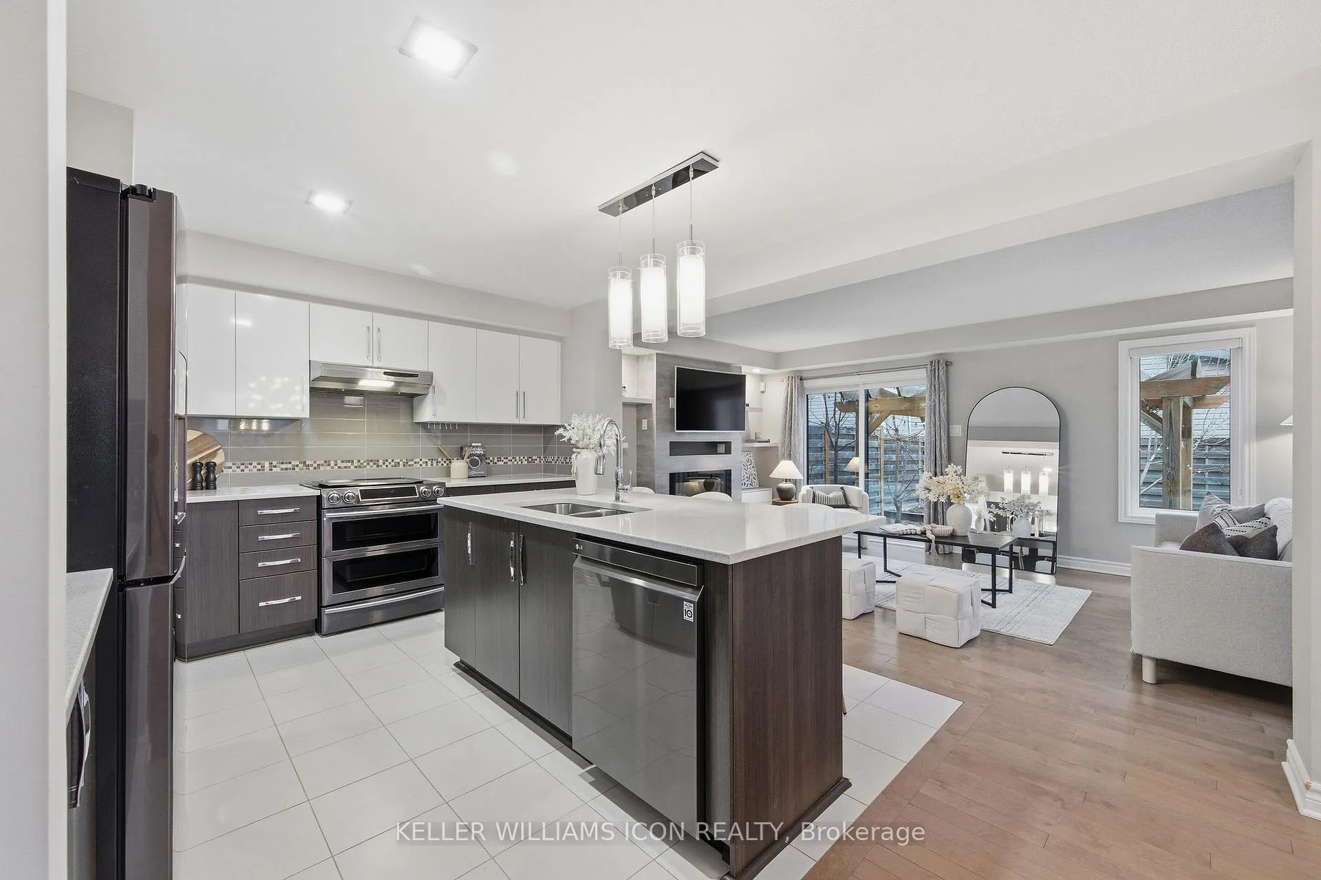 Photo 9 of 718 Breakstone Road, Ottawa, Barrhaven - Half Moon Bay — HOMEH