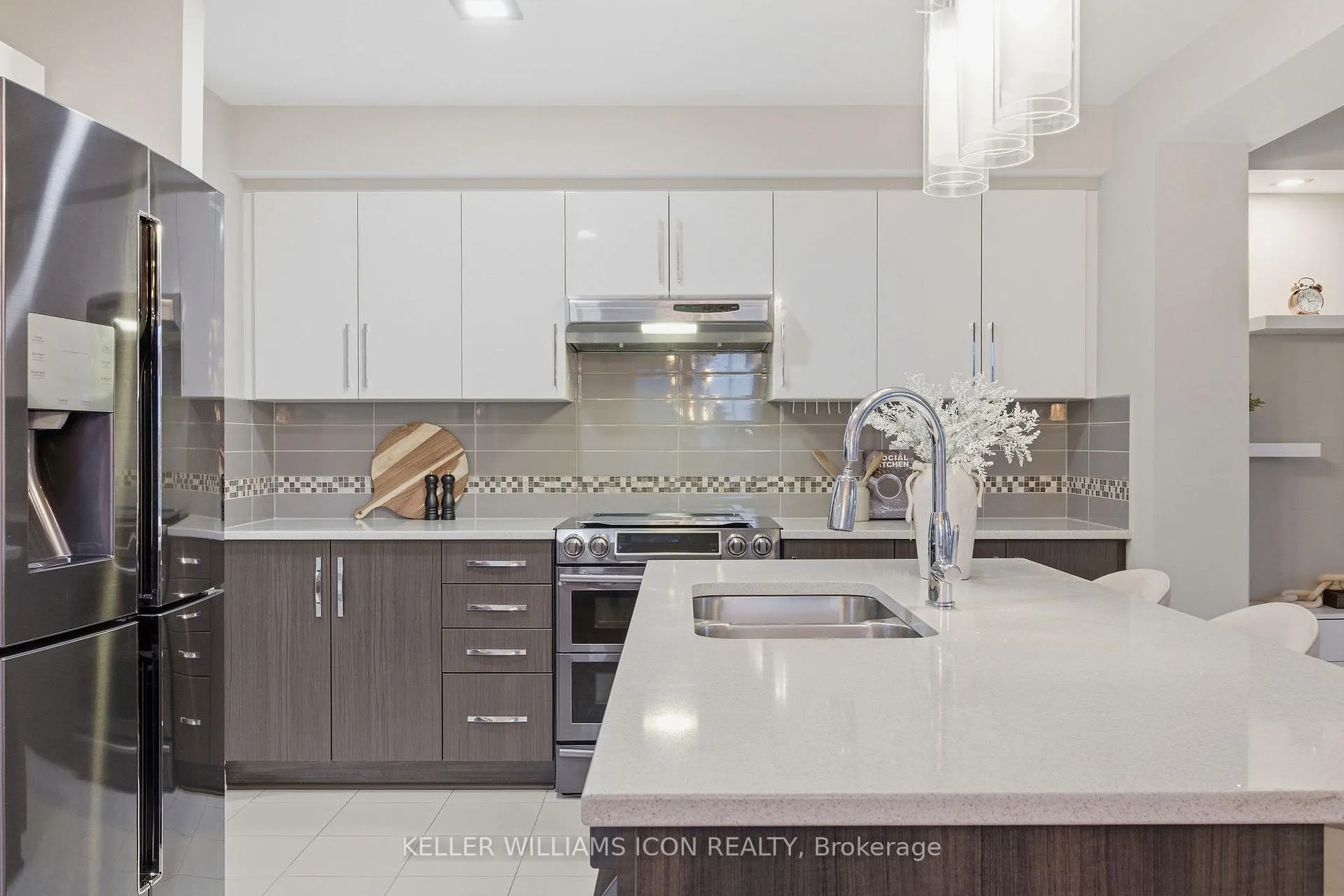 Photo 10 of 718 Breakstone Road, Ottawa, Barrhaven - Half Moon Bay — HOMEH
