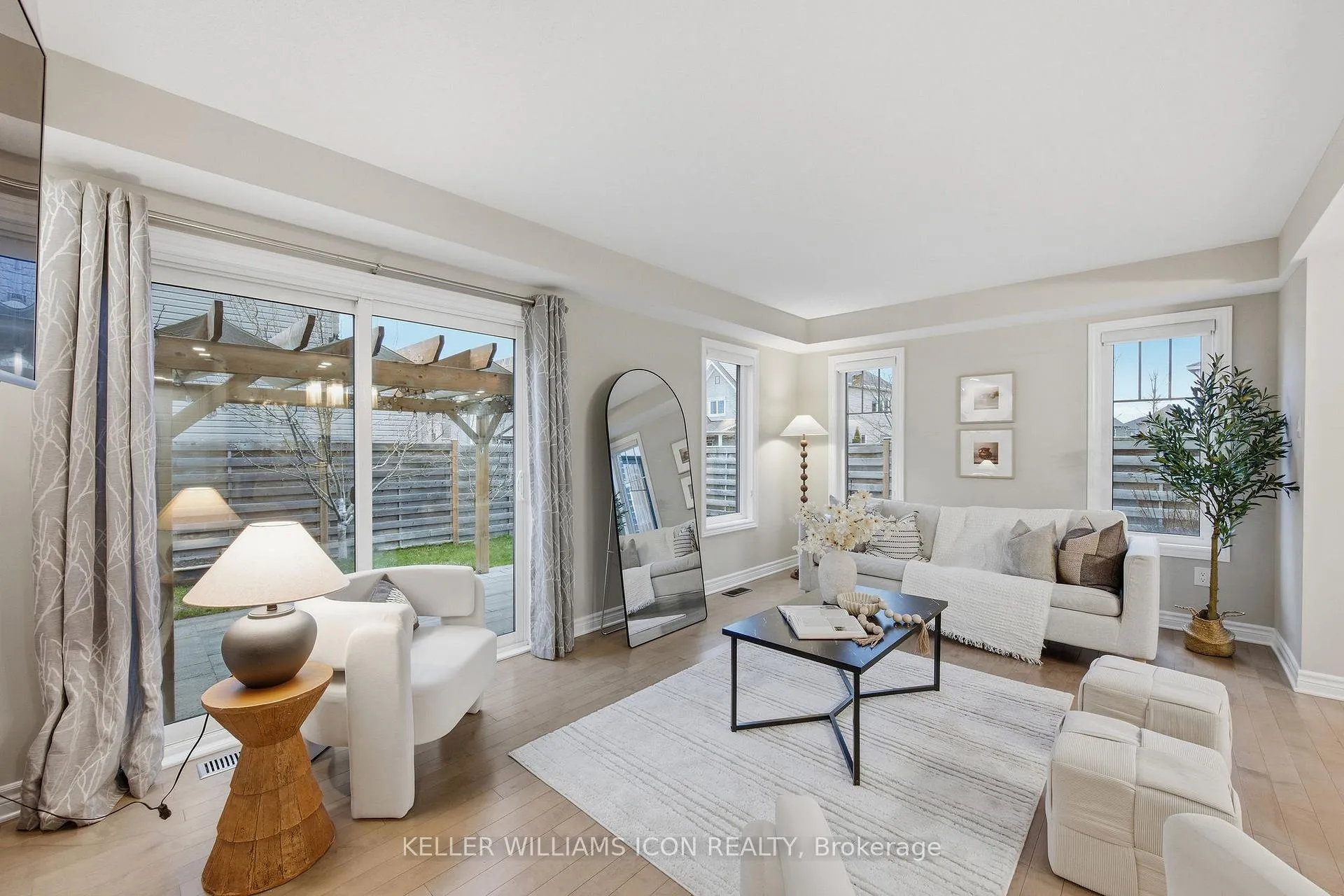 Photo 18 of 718 Breakstone Road, Ottawa, Barrhaven - Half Moon Bay — HOMEH